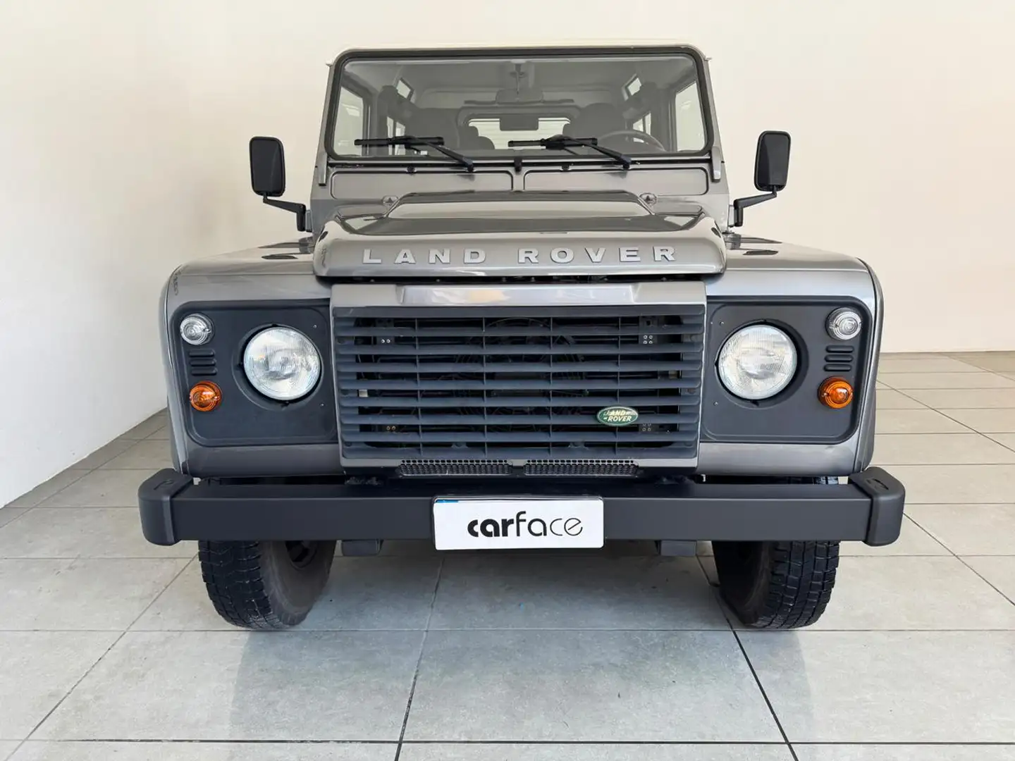Land Rover Defender 2.4 TD Grigio - 2