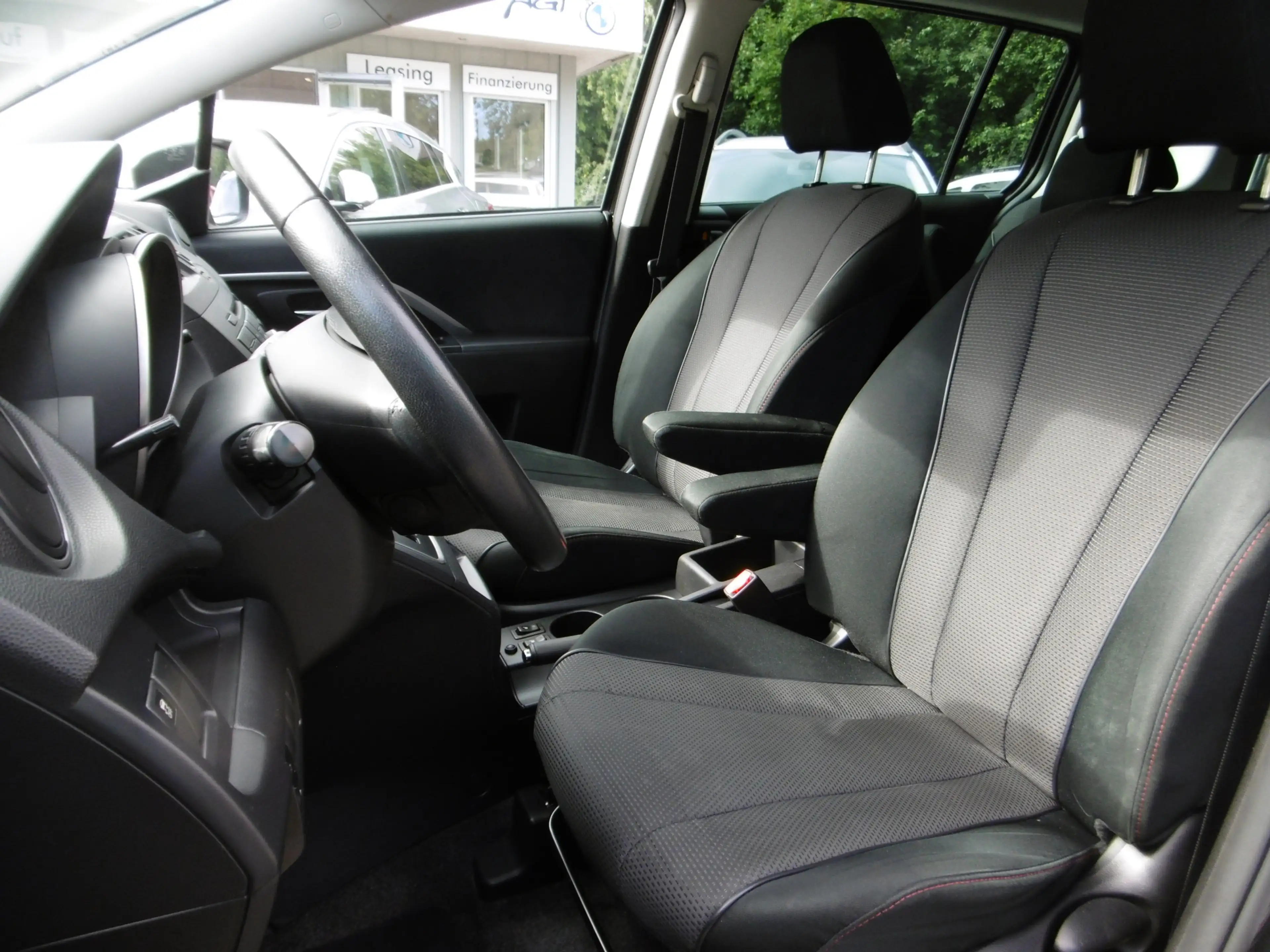 Mazda 5 Kenko 2.0 Automatik. 7-Sitzer Tempomat PDC — photo 3