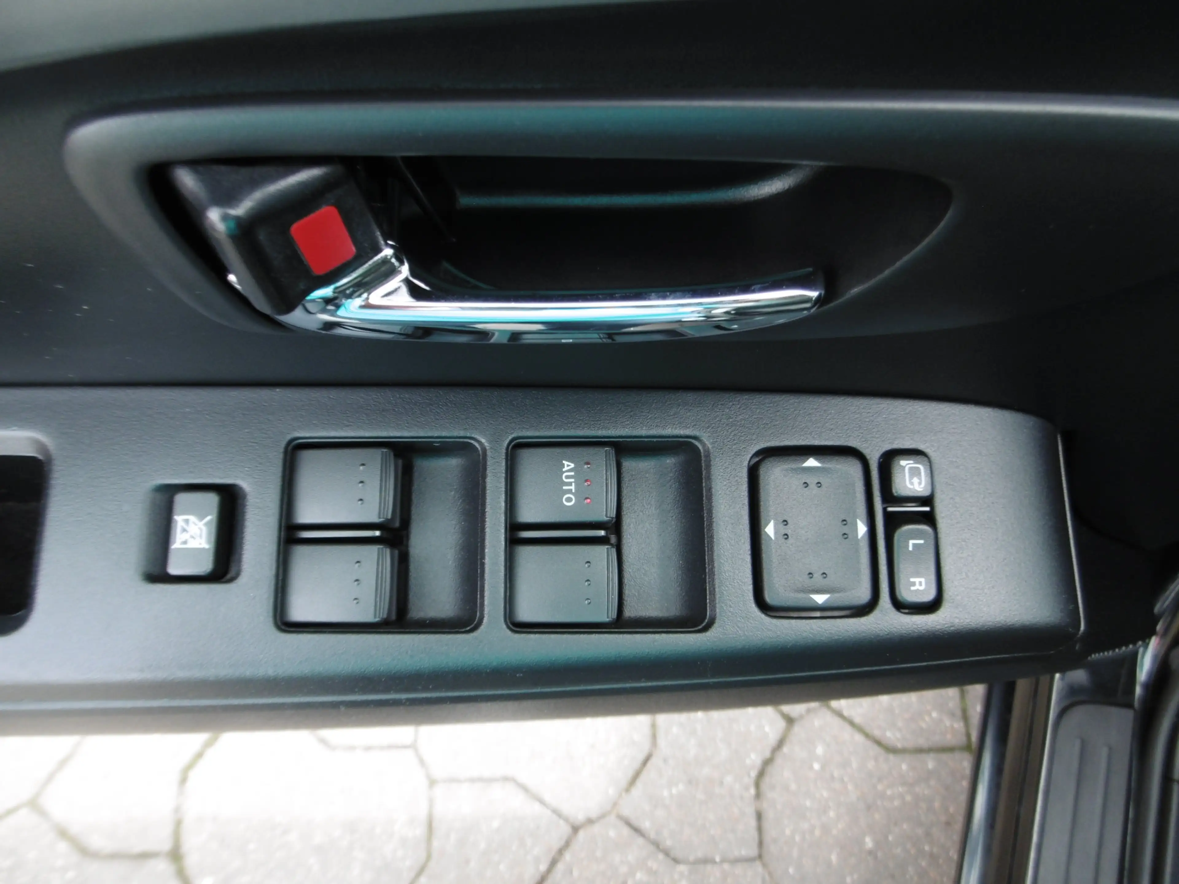 Mazda 5 Kenko 2.0 Automatik. 7-Sitzer Tempomat PDC — photo 9
