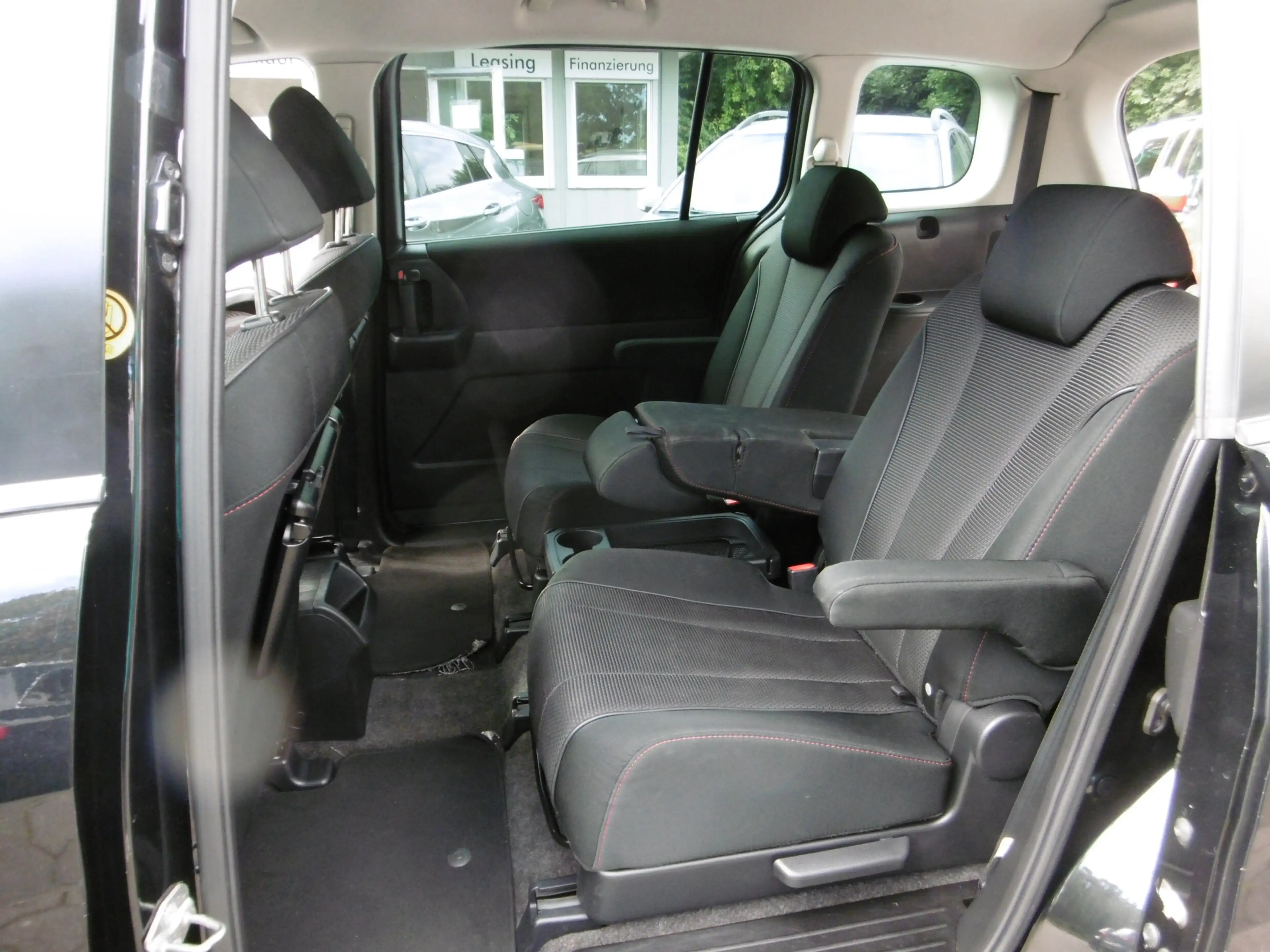 Mazda 5 Kenko 2.0 Automatik. 7-Sitzer Tempomat PDC — photo 4