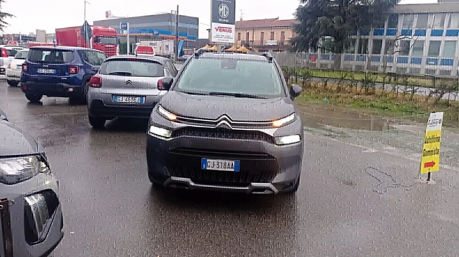 Citroen C3 Aircross C3 Aircross PureTech 110 S&S Shine *PREZZO REALE* Gris - 1