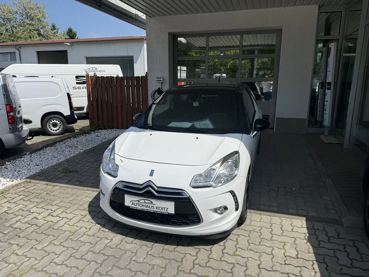 DS Automobiles DS 3 SoChic Fehér - 1