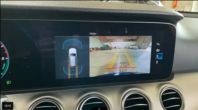 Mercedes-Benz E-Class view 11