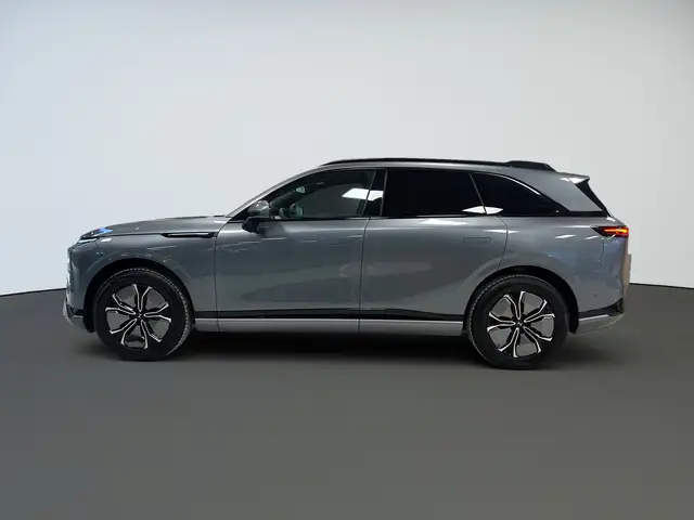 Xpeng G9 Long Range Ansicht 8