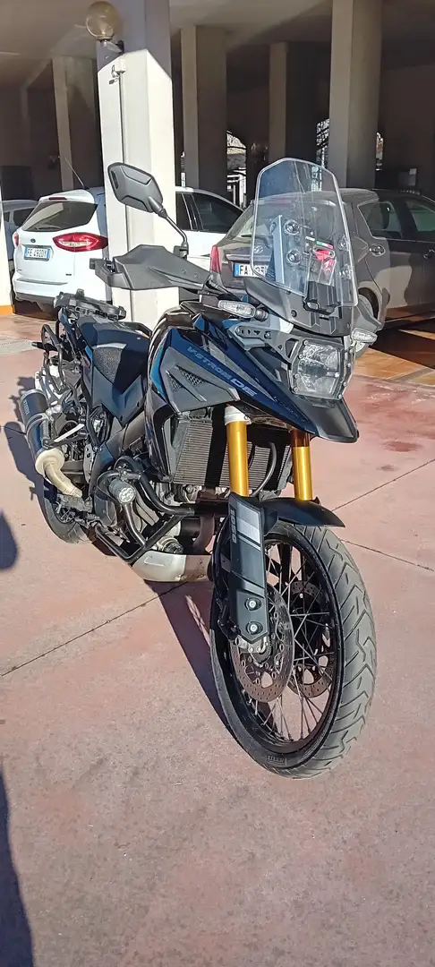 Suzuki V-Strom 1050DE Noir - 1