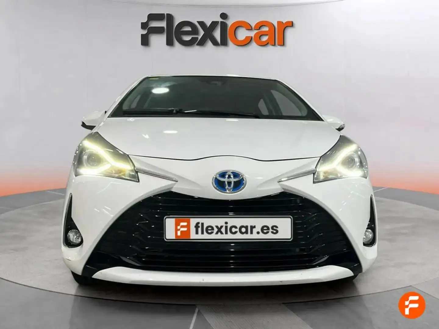 Toyota Yaris 1.5 120H Style Amarillo - 2