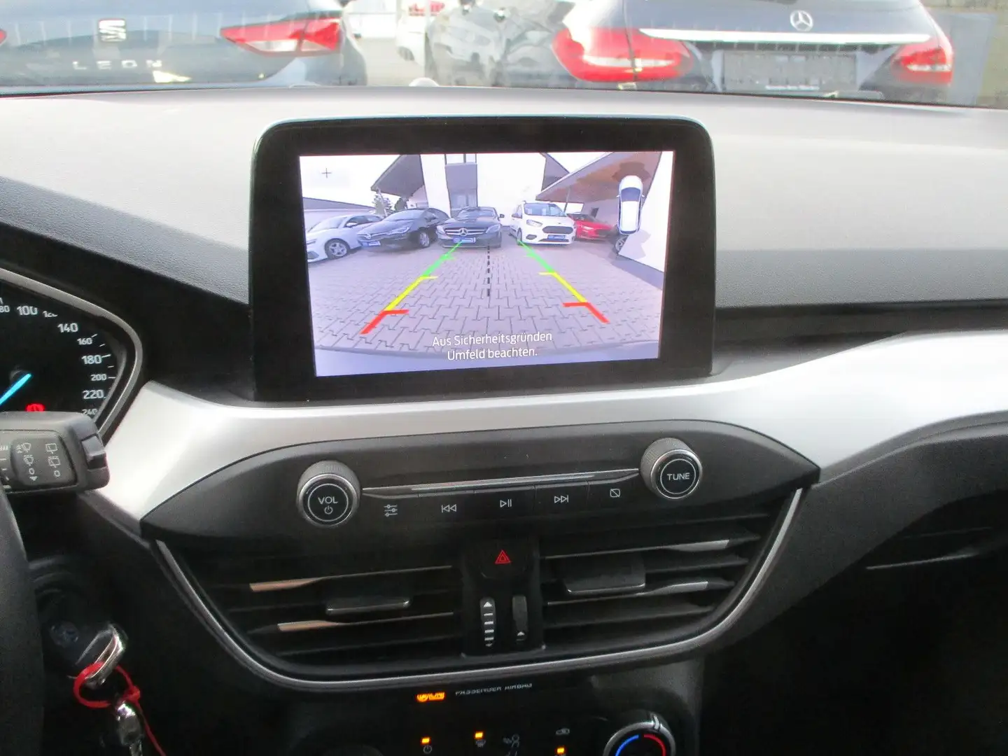 Ford Focus 1,5 NAVI KAMERA LED SPURH SITZH TEMPO PDC Grau - 2