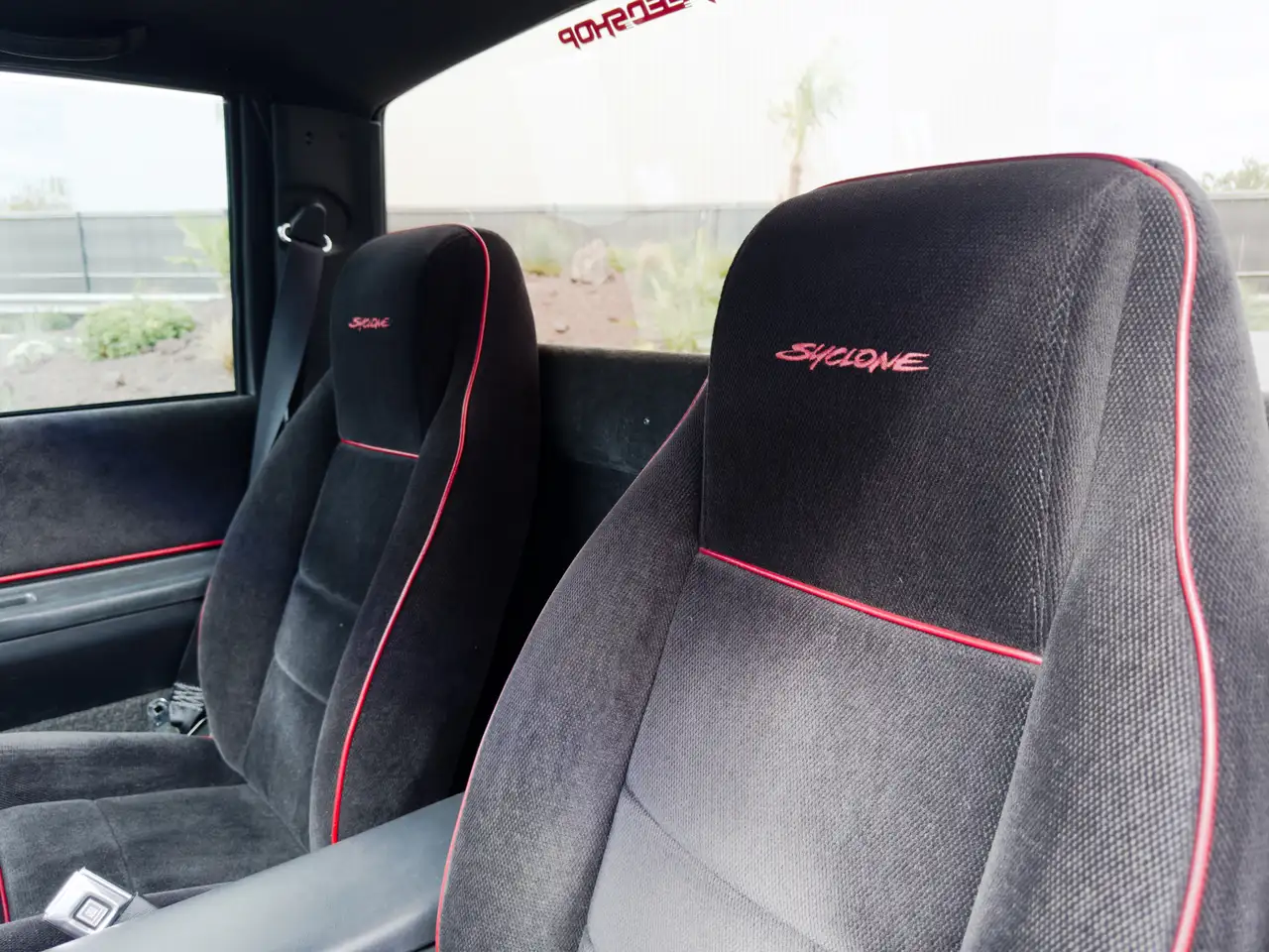 GMC Syclone 4.3L V6 Turbo AWD - N° 2986/2998, foto 9