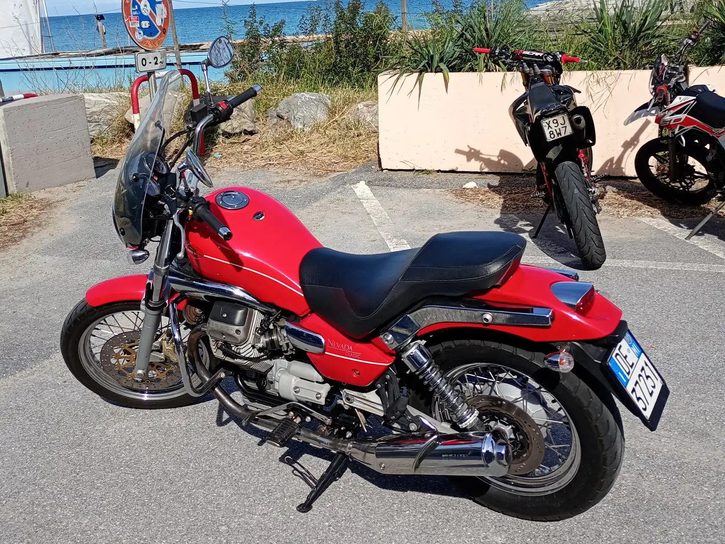 Moto Guzzi Nevada 750 CLASSIC Rouge - 2