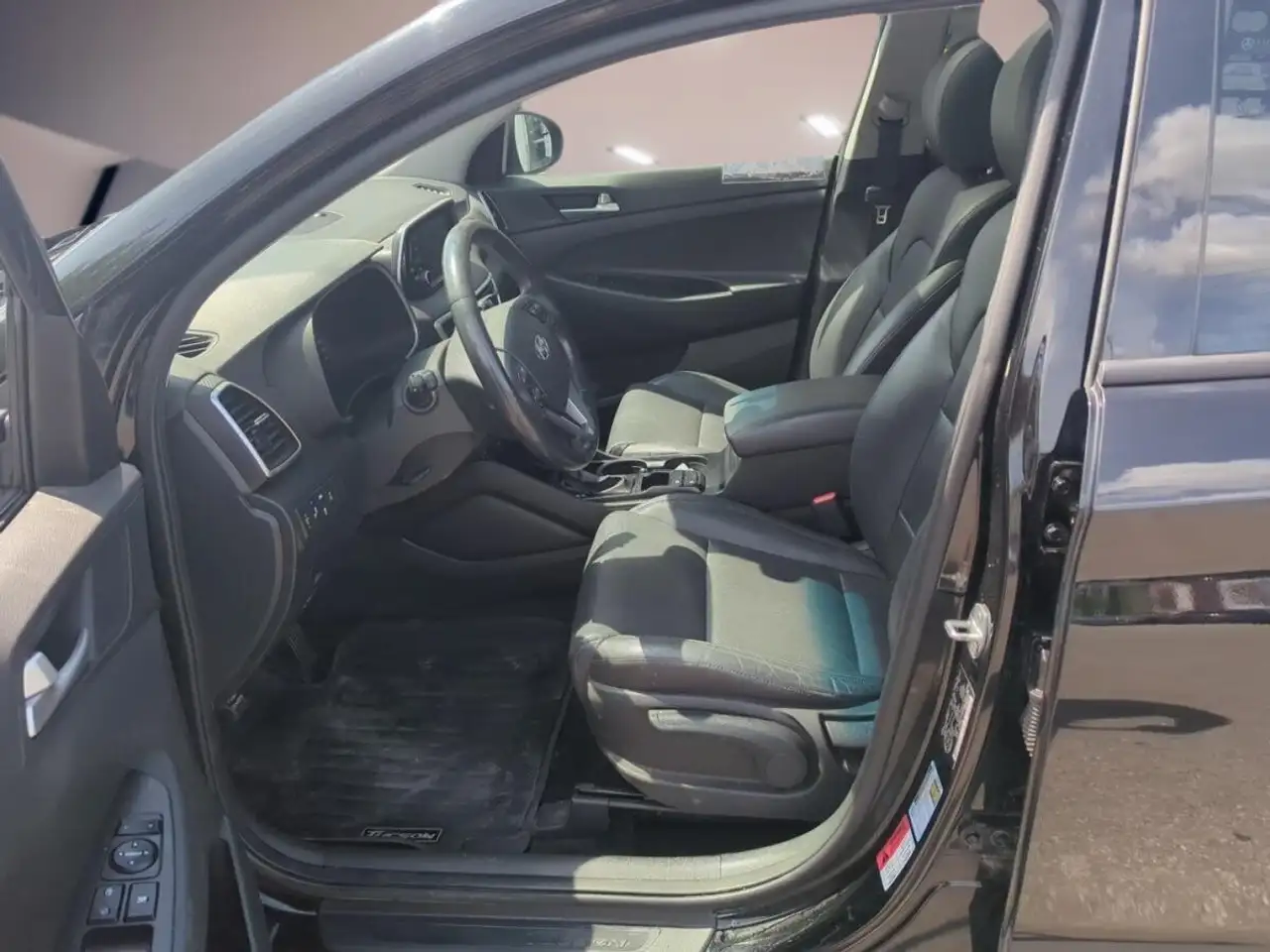 Hyundai TUCSON снимка Hyundai TUCSON