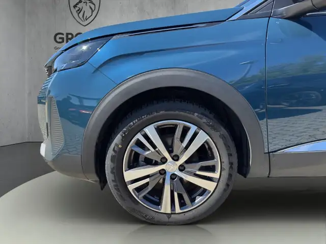 Peugeot 3008 view 11