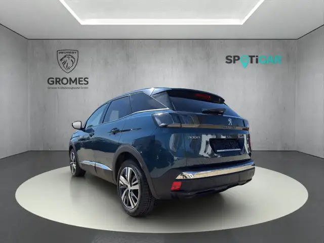 Peugeot 3008 view 5