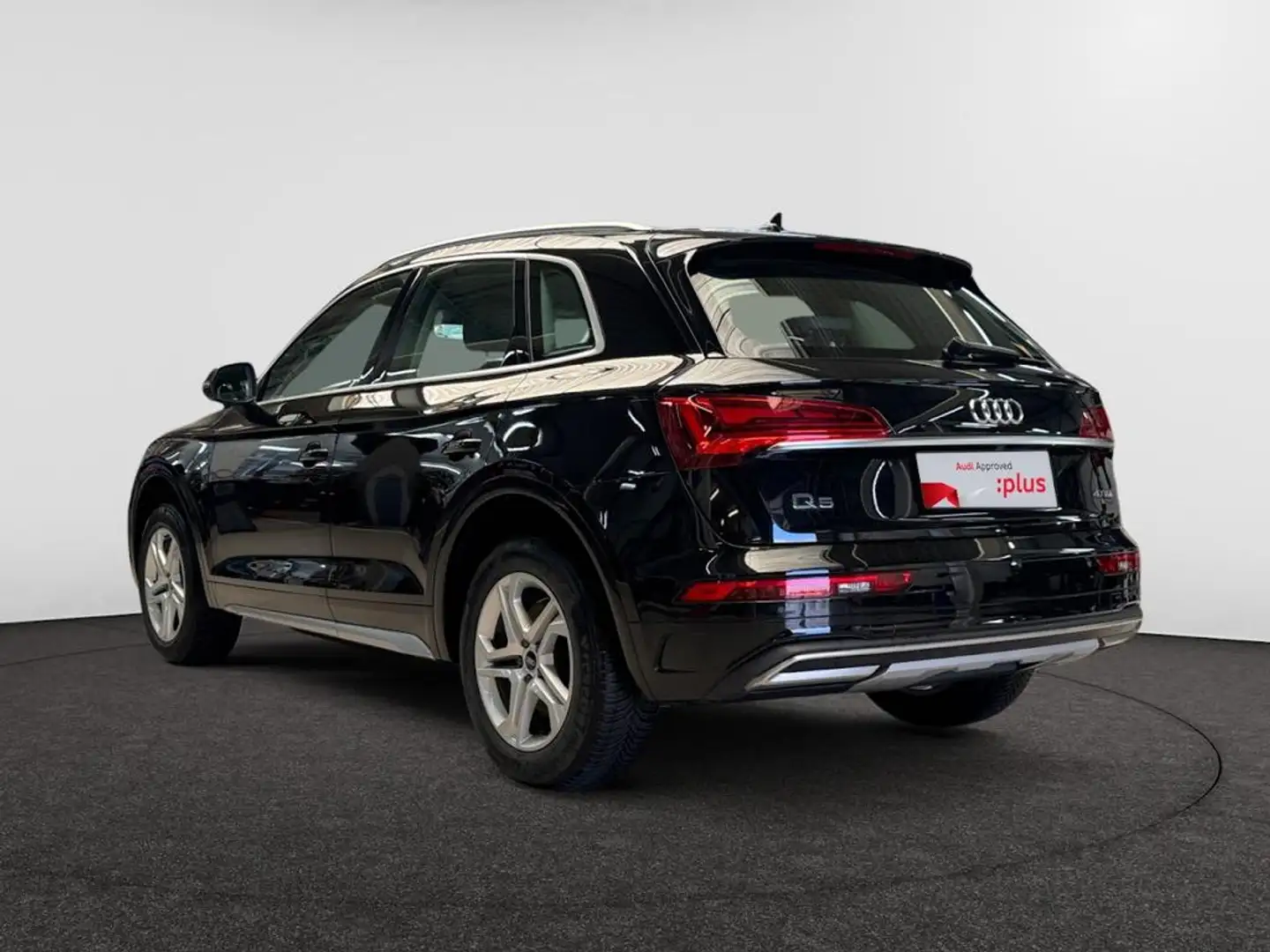 Audi Q5 Audi Q5  Business Edition Advanced 40 TDI quattro  Zwart - 2