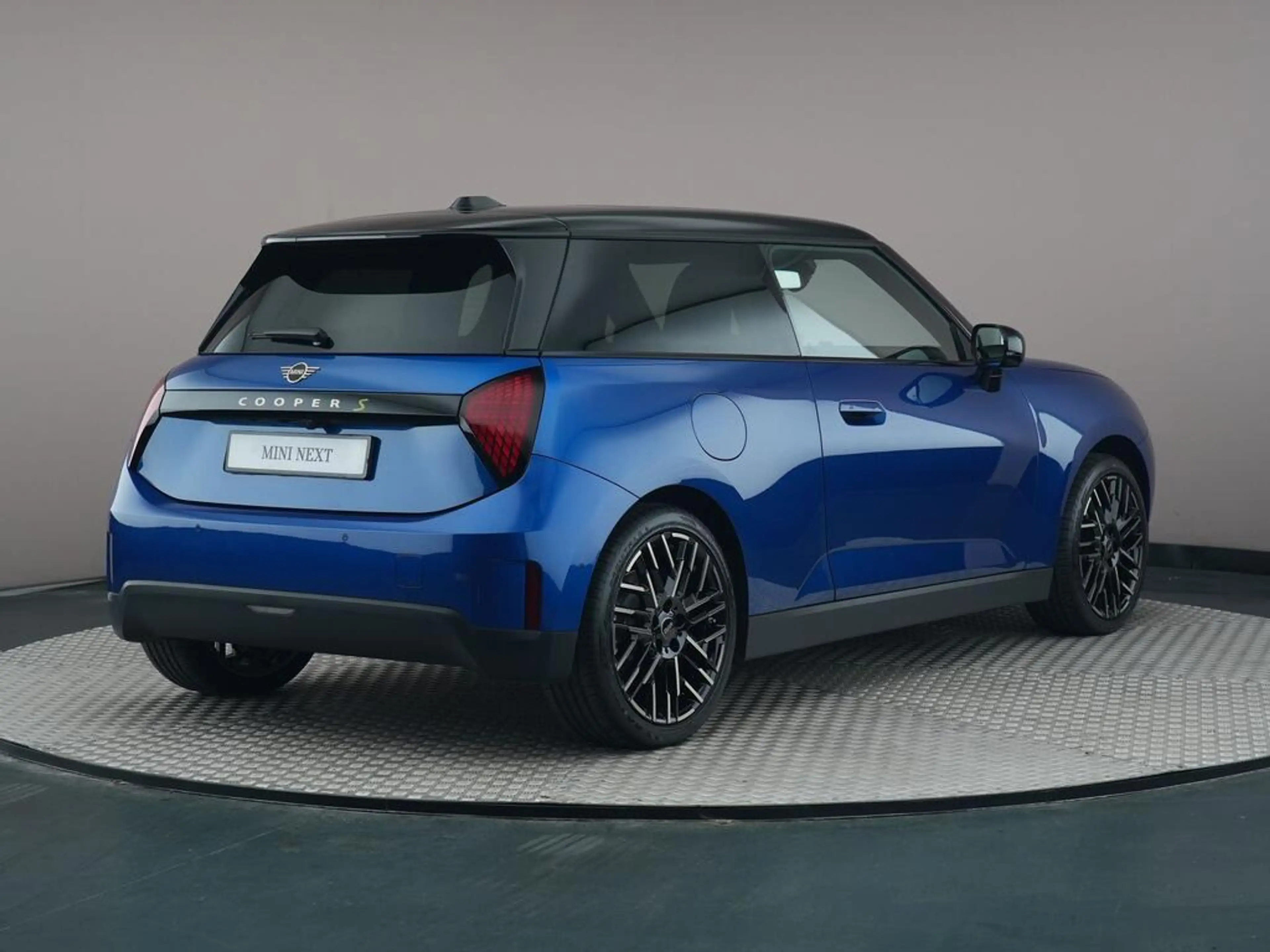 MINI Cooper SE 3-Deurs Favoured XL 54.2 kWh — photo 11