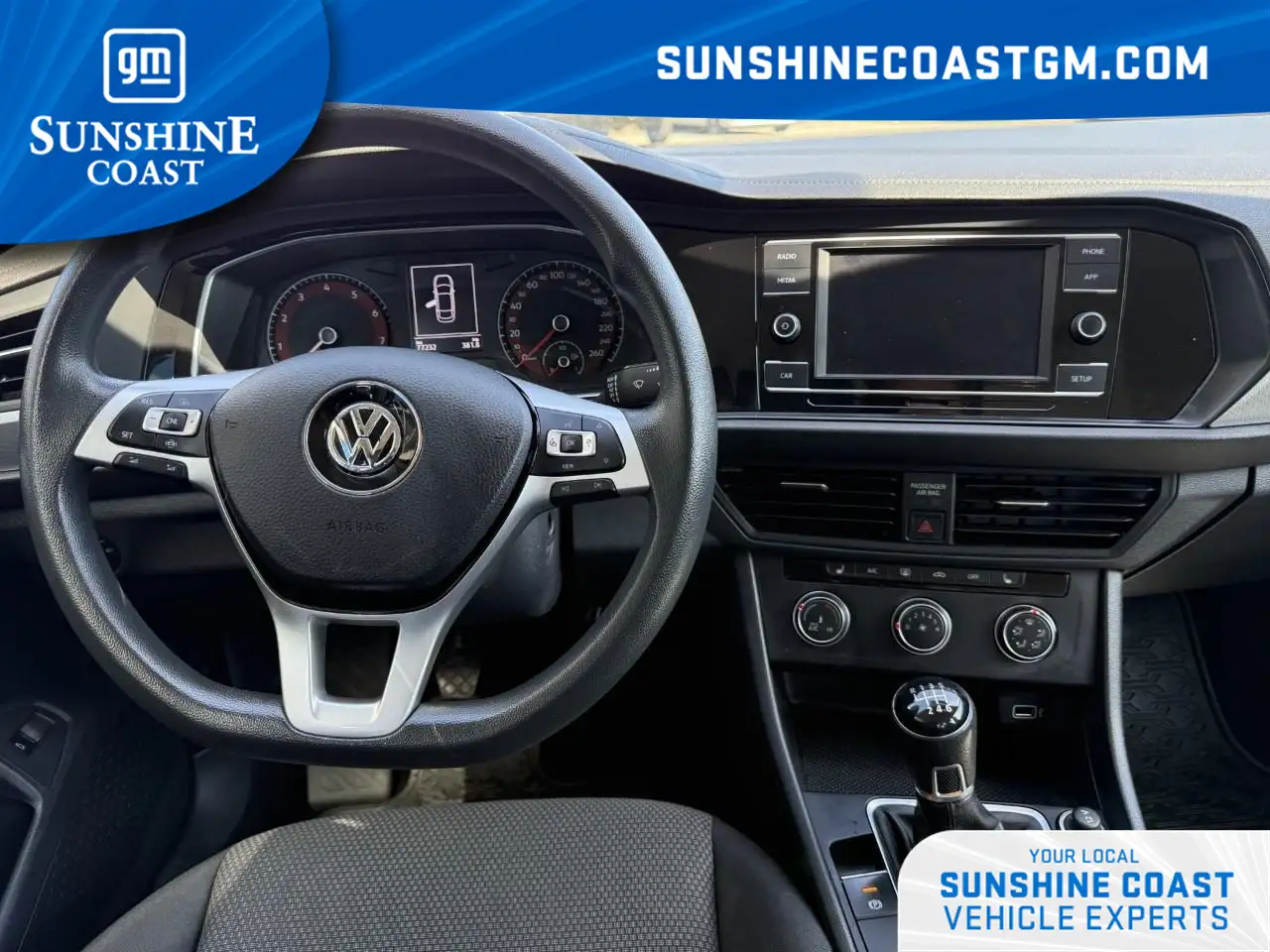 Volkswagen Jetta снимка Volkswagen Jetta