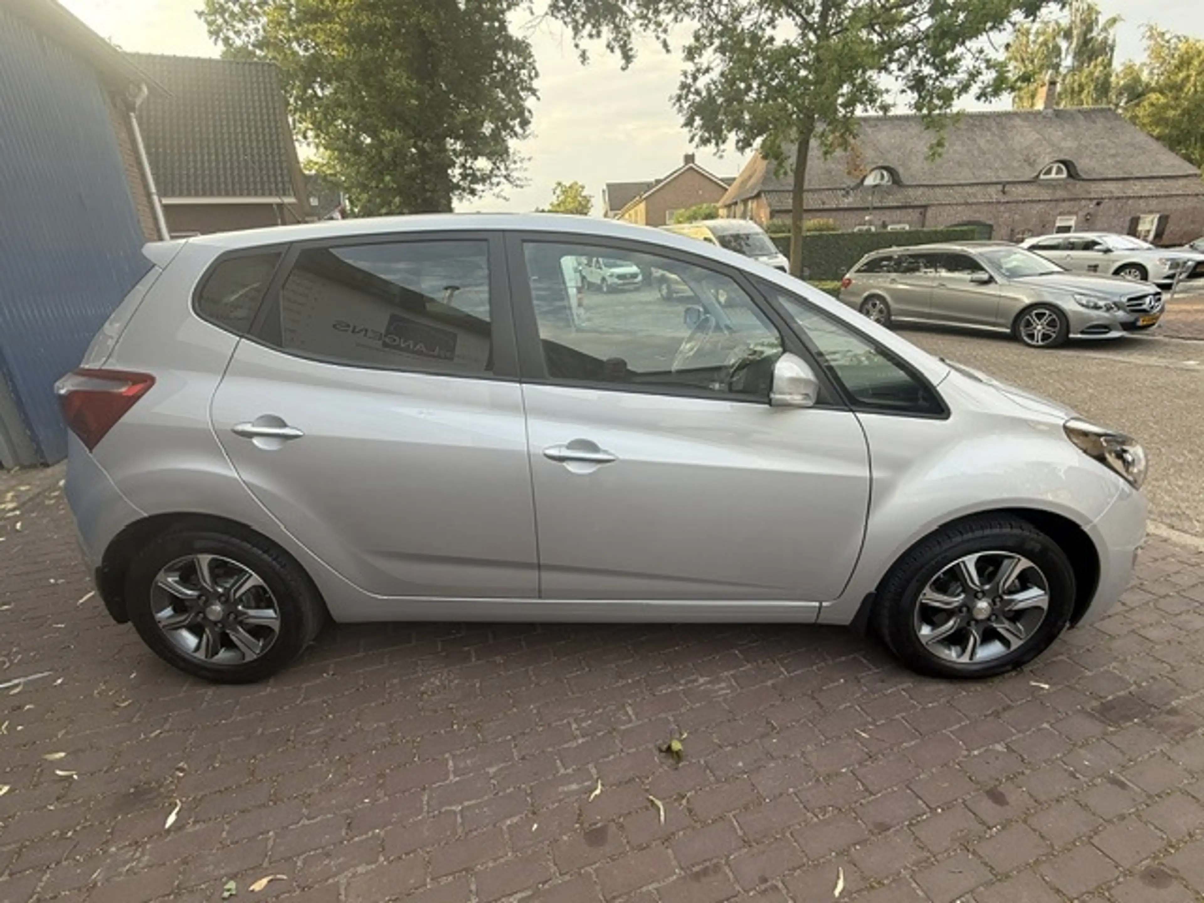 Hyundai iX20 1.6i Go! Stuur- en stoelverwarming , PDC Achter, C — photo 6