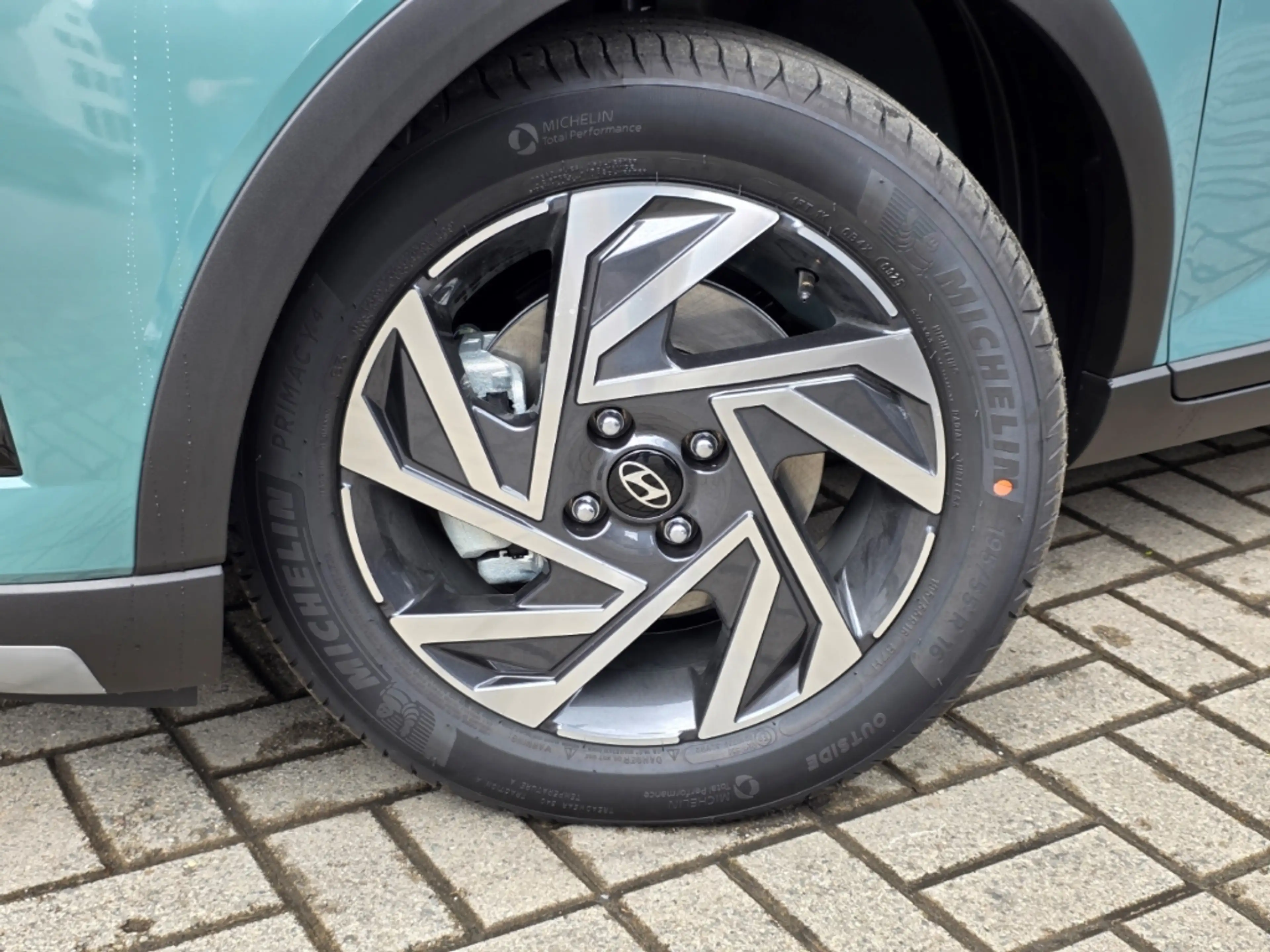 Hyundai BAYON 1.0 T-GDI 7-DCT Trend, Kamera, Navi, PDC, CarPlay, — photo 5