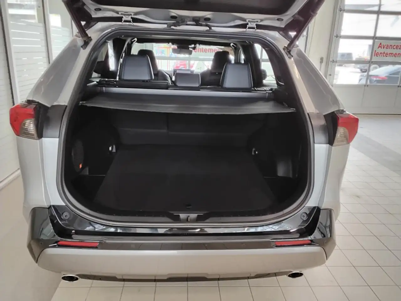 Toyota RAV 4 снимка Toyota RAV 4