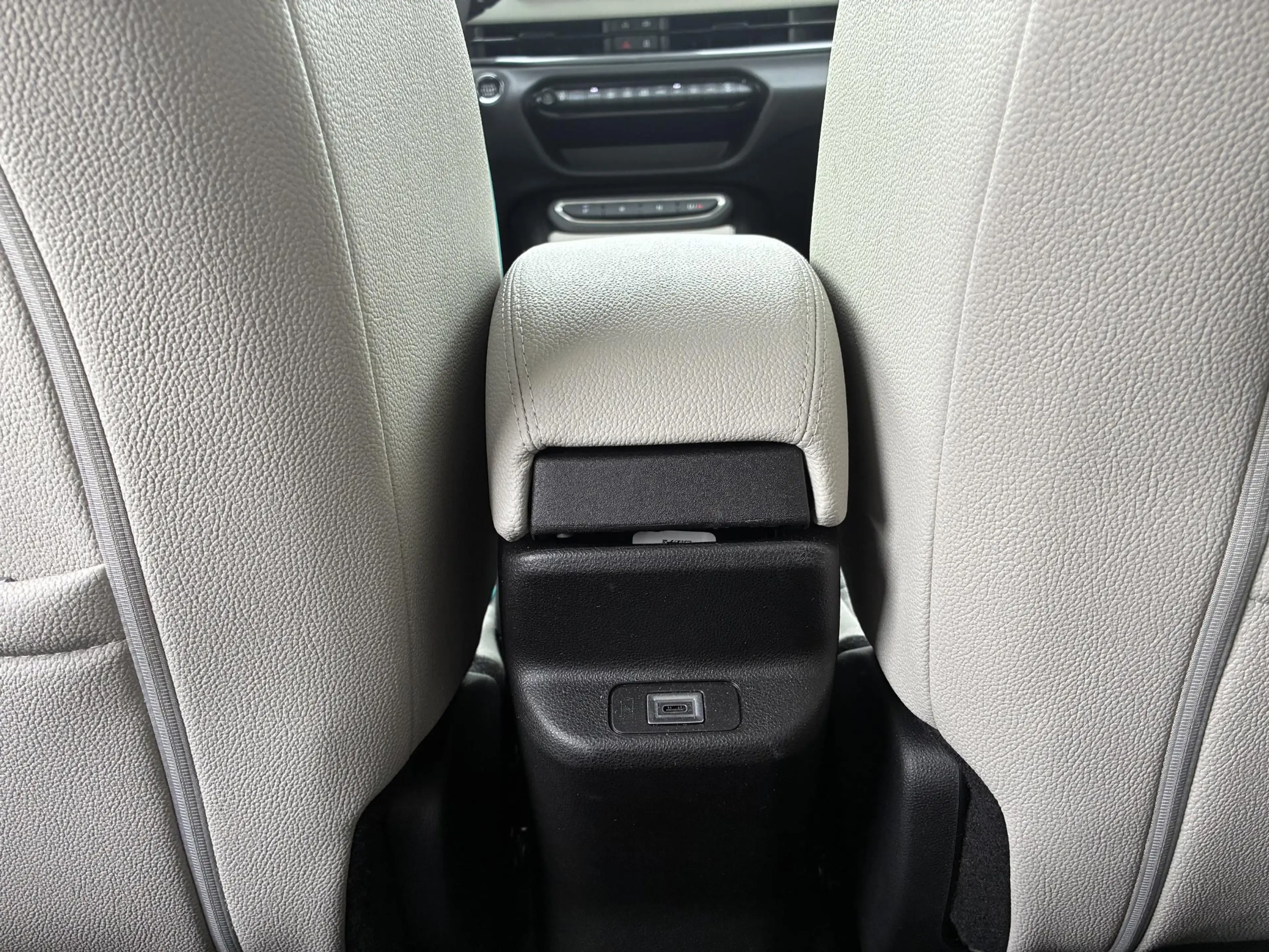 Fiat 600 110PK Hybrid La Prima | Clima | stoel massage | vo — photo 10