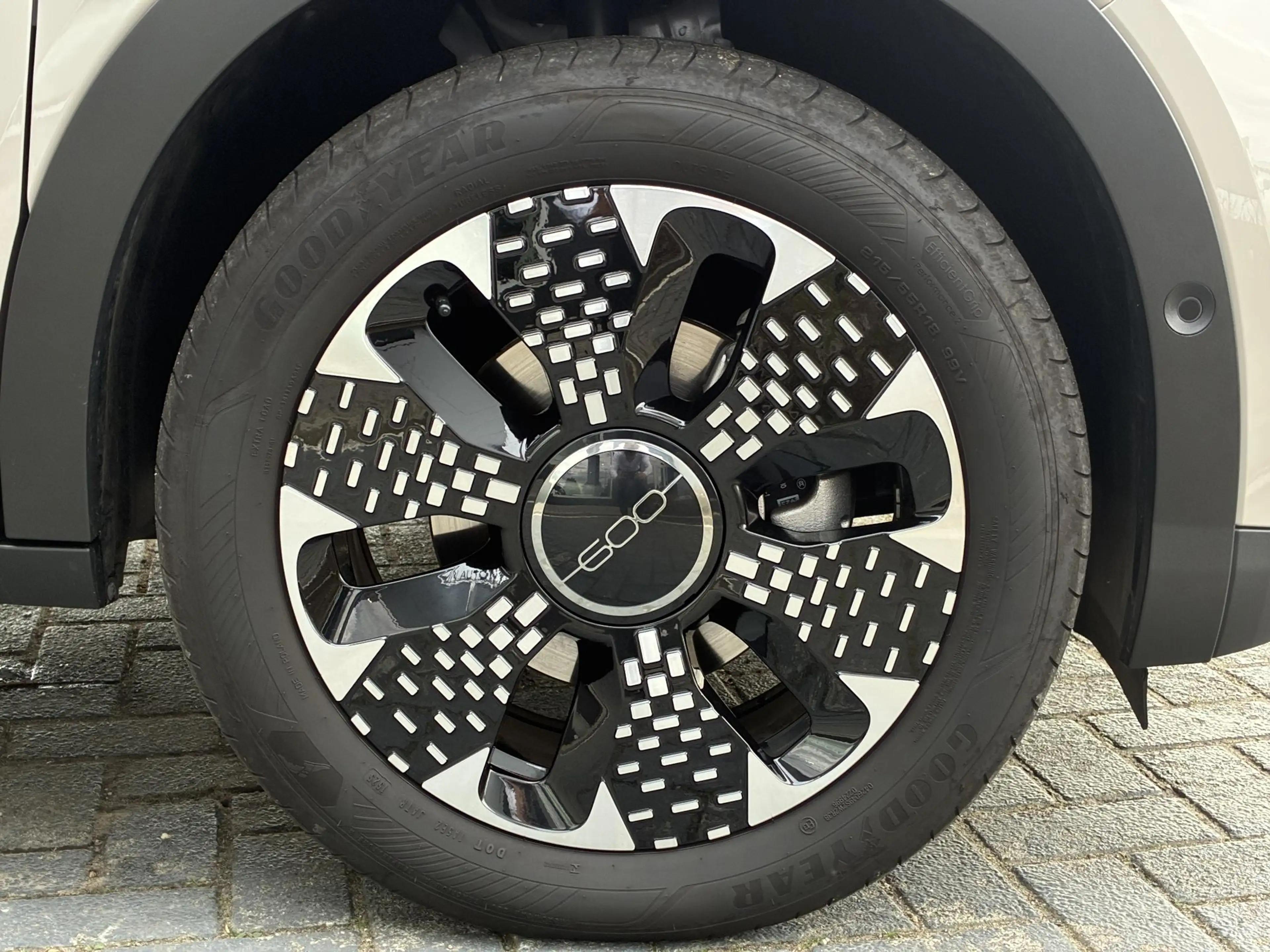 Fiat 600 110PK Hybrid La Prima | Clima | stoel massage | vo — photo 7