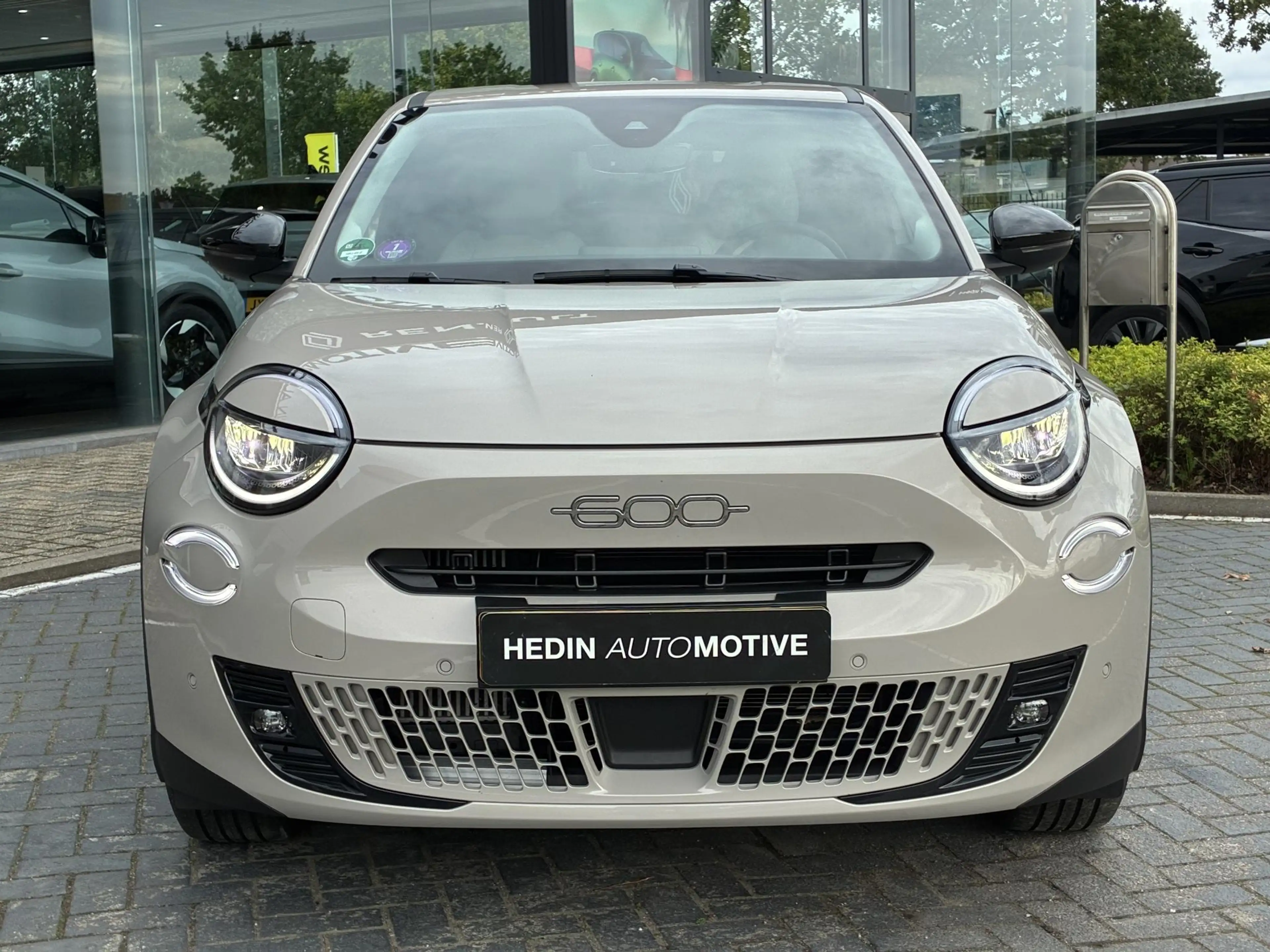 Fiat 600 110PK Hybrid La Prima | Clima | stoel massage | vo — photo 5