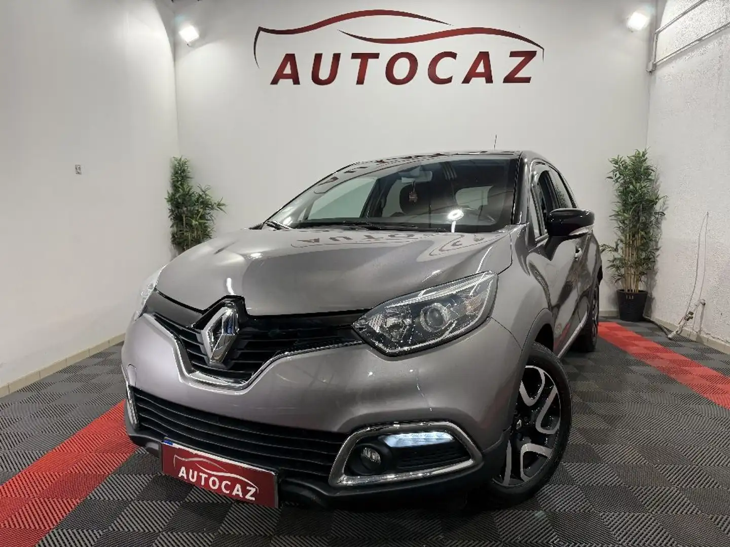 Renault Captur TCe 120 Intens EDC Grau - 1