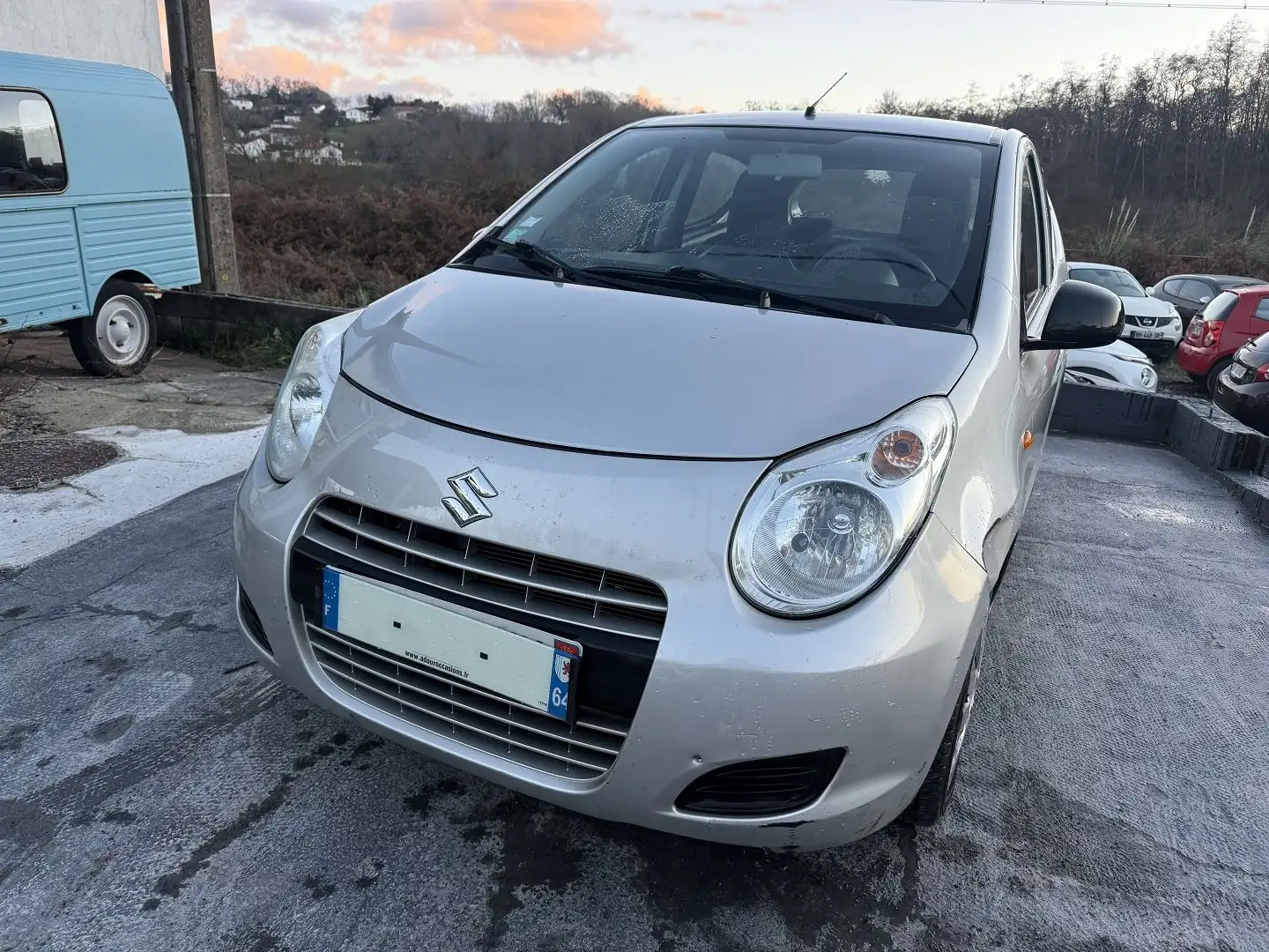 Suzuki Alto 1.0 VVT Grau - 2
