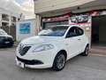 Lancia Ypsilon 1.2 69 CV 5p. GPL Ecochic Gold Blanc - thumbnail 1