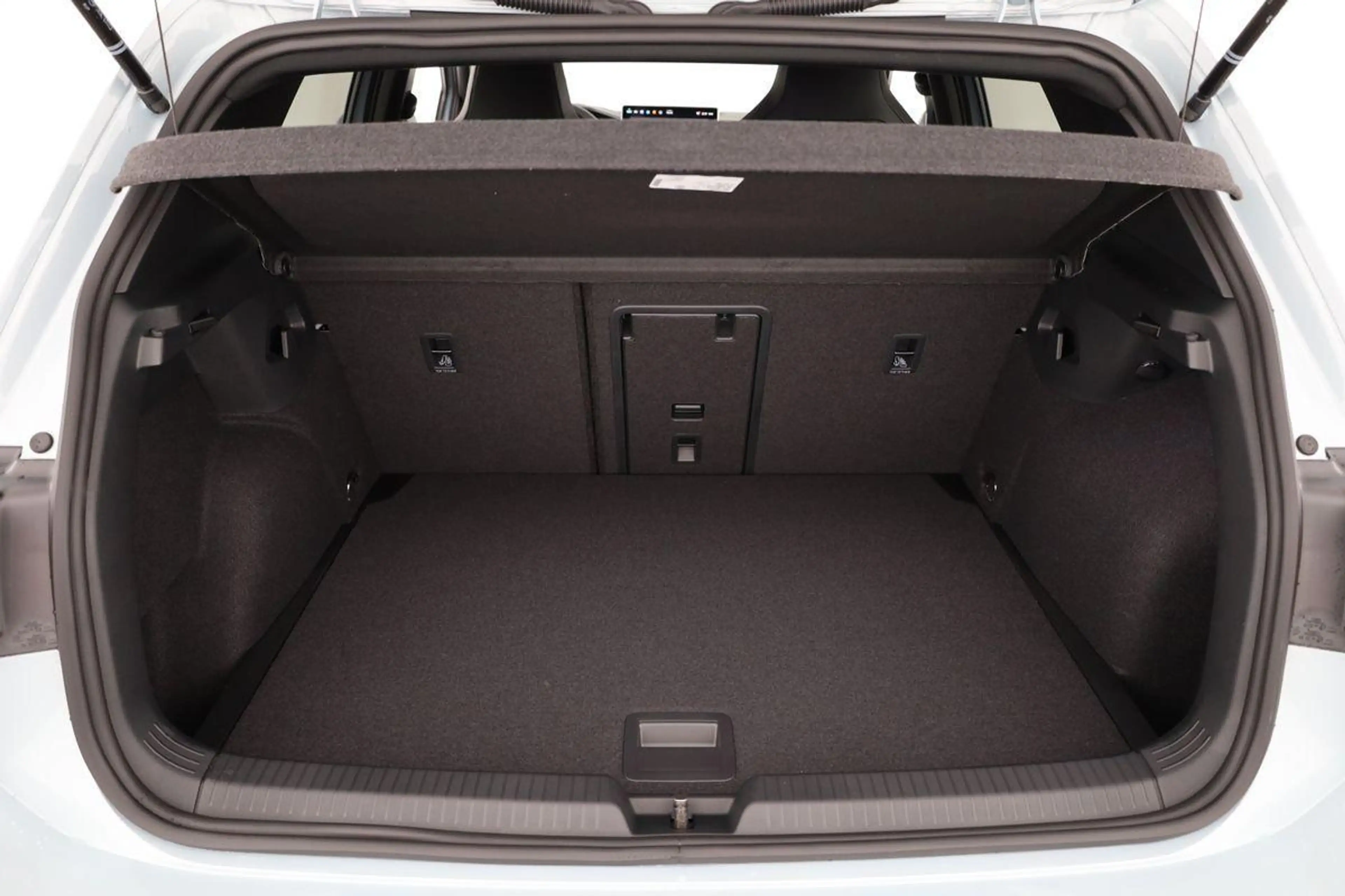 Volkswagen Golf 2.0 TSI 150 kW 4Motion R-Line VIII DSG 4M R-LIN... — photo 11
