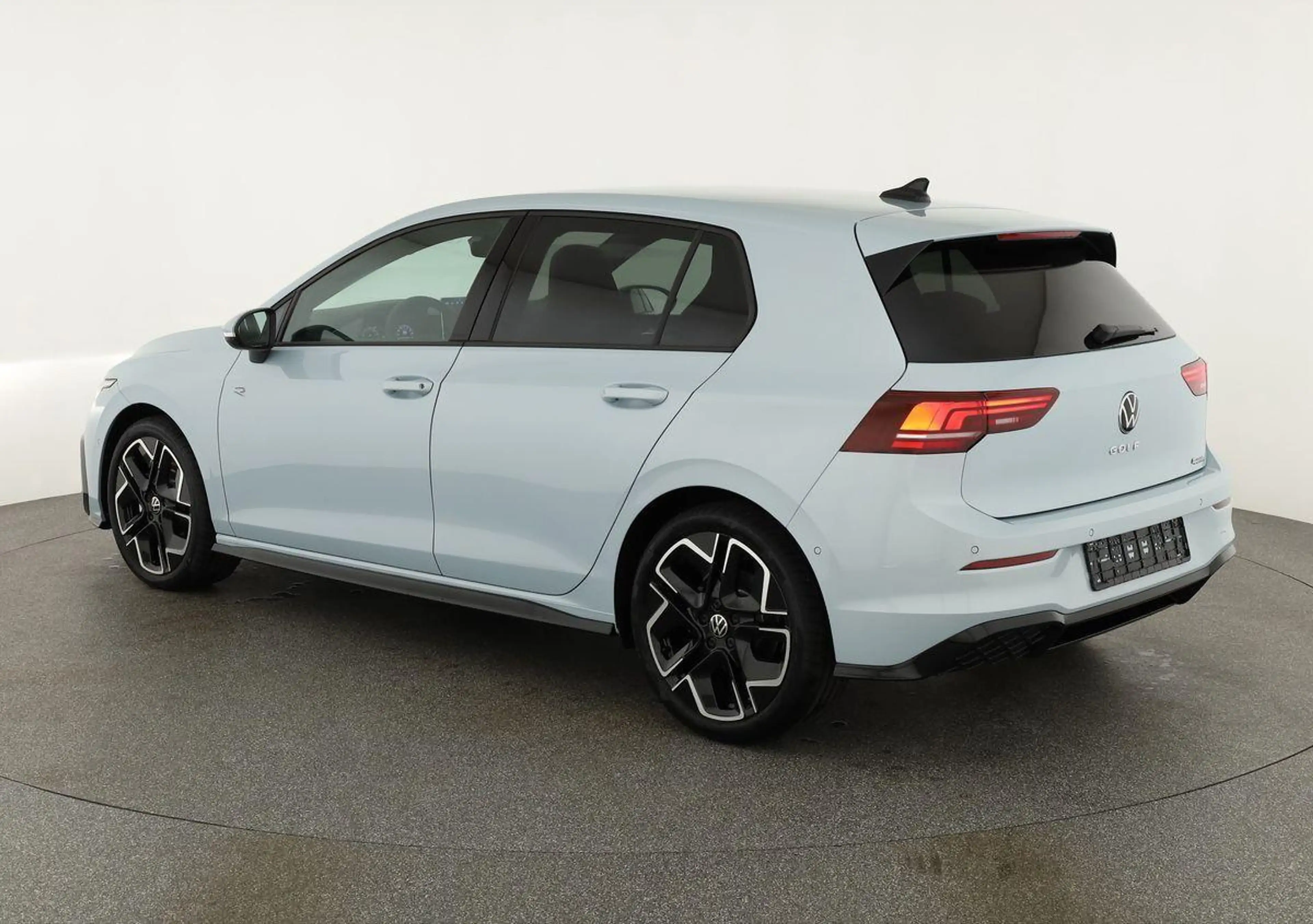 Volkswagen Golf 2.0 TSI 150 kW 4Motion R-Line VIII DSG 4M R-LIN... — photo 3