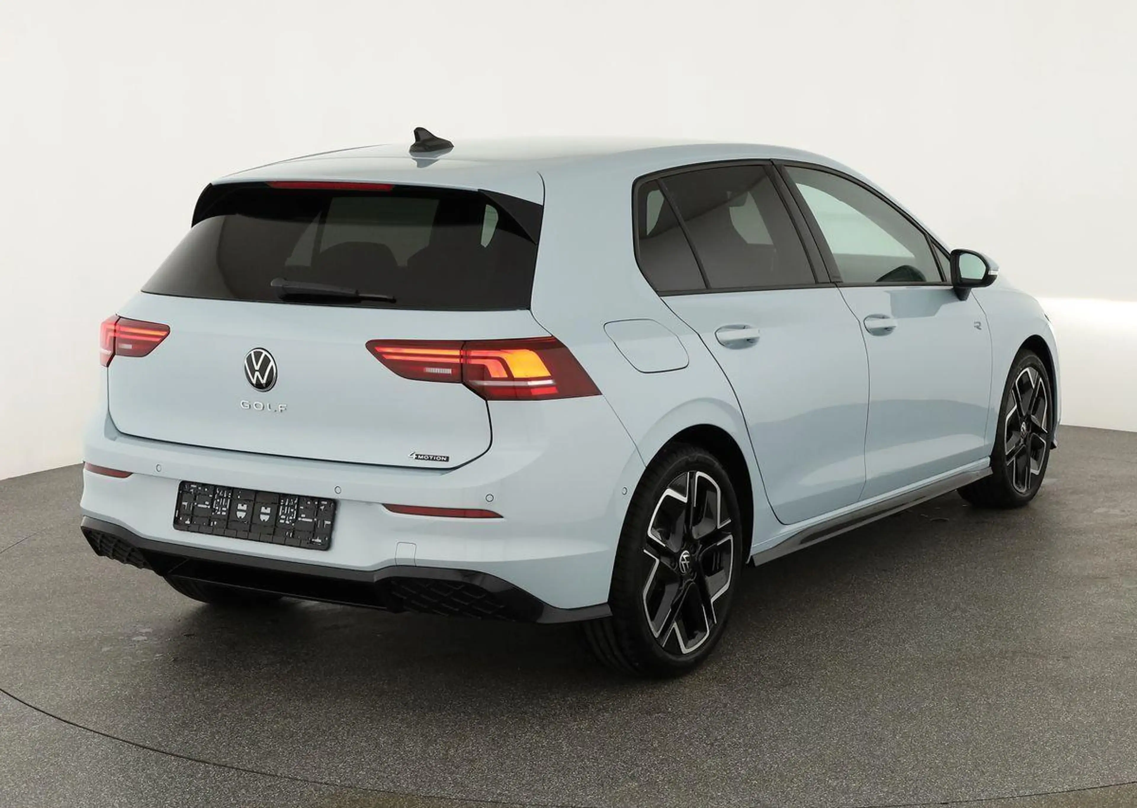 Volkswagen Golf 2.0 TSI 150 kW 4Motion R-Line VIII DSG 4M R-LIN... — photo 2