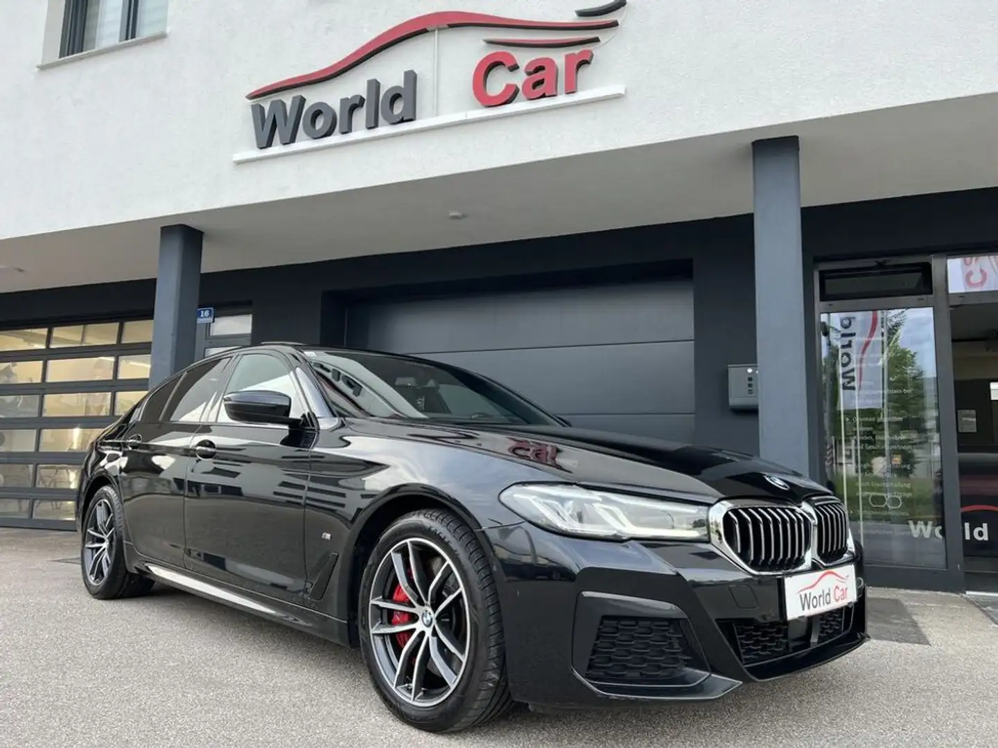 BMW 530 d xDrive M Sport Aut.Schiebedach-Standheizung Schwarz - 1
