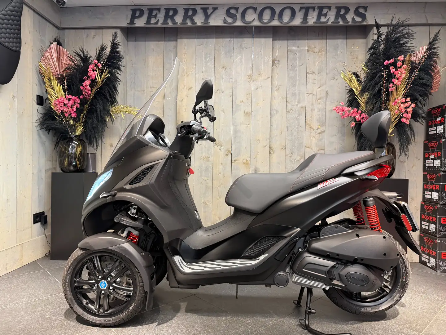 Piaggio MP3 300 MP3 300 HPE EURO5 SPORT 2022 3157KM GARANTIE Zwart - 2