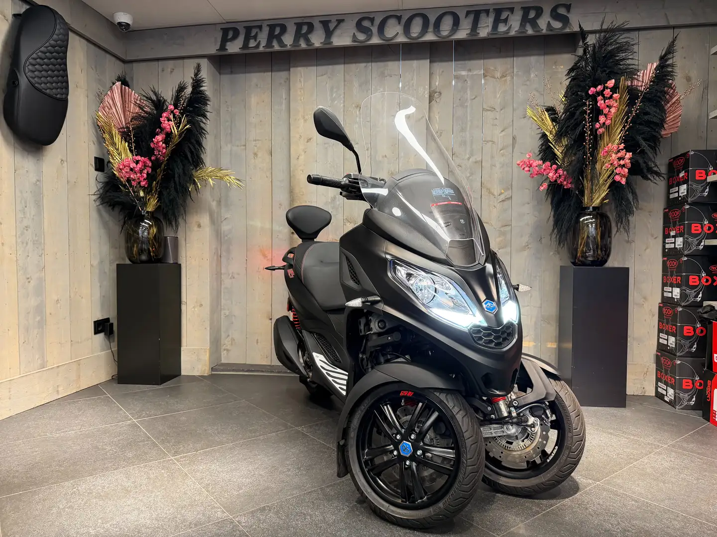 Piaggio MP3 300 MP3 300 HPE EURO5 SPORT 2022 3157KM GARANTIE Zwart - 1