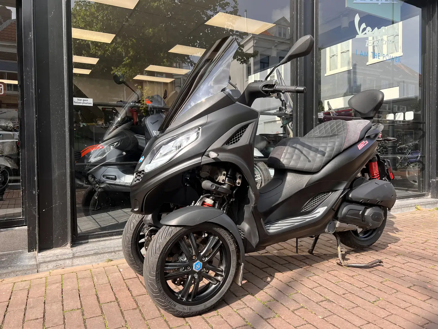 Piaggio MP3 300 300 MP3 HPE Sport Nero - 1