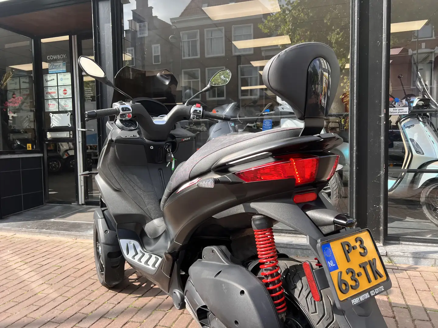 Piaggio MP3 300 300 MP3 HPE Sport Nero - 2