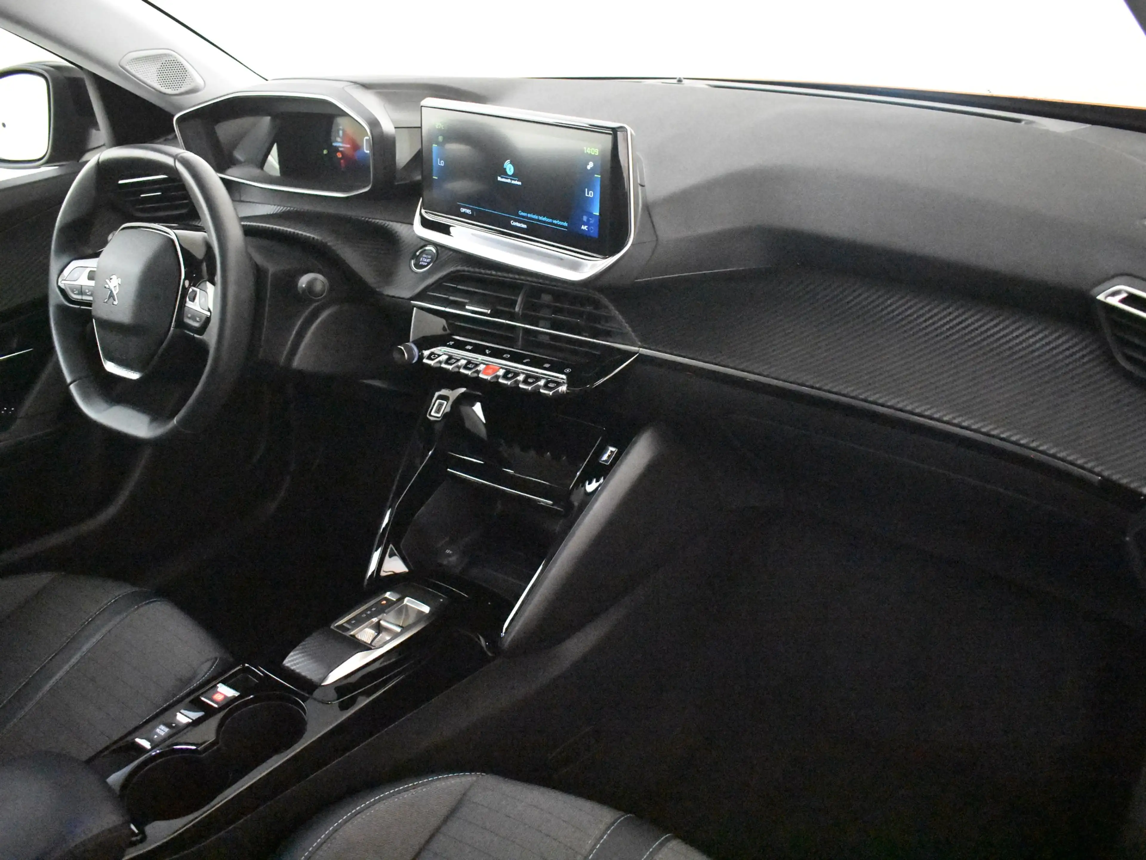 Peugeot e-2008 EV Allure Pack 50 kWh 136PK | Achteruitrijcamera | — photo 6