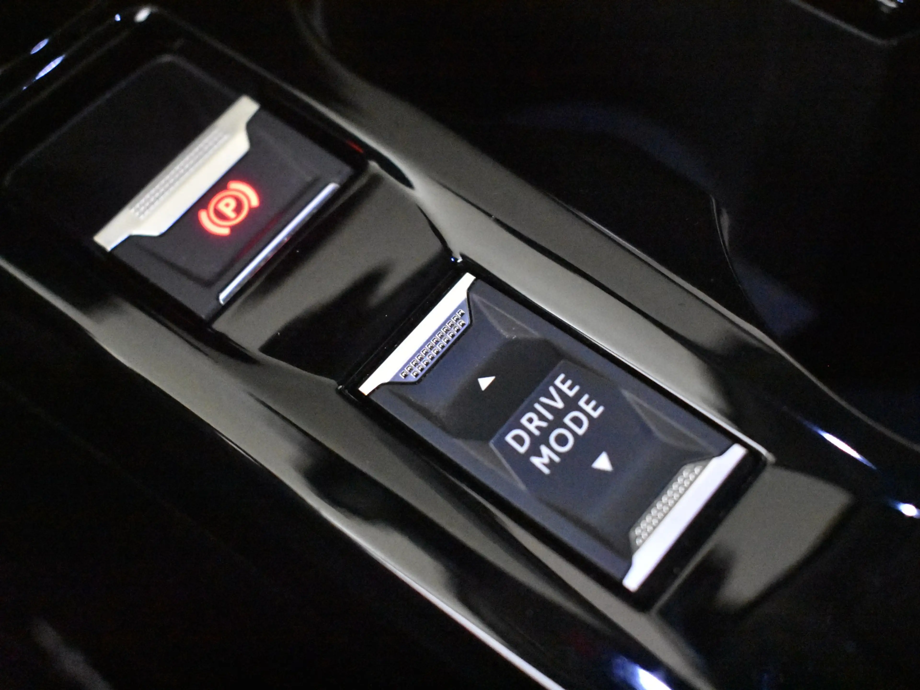 Peugeot e-2008 EV Allure Pack 50 kWh 136PK | Achteruitrijcamera | — photo 23