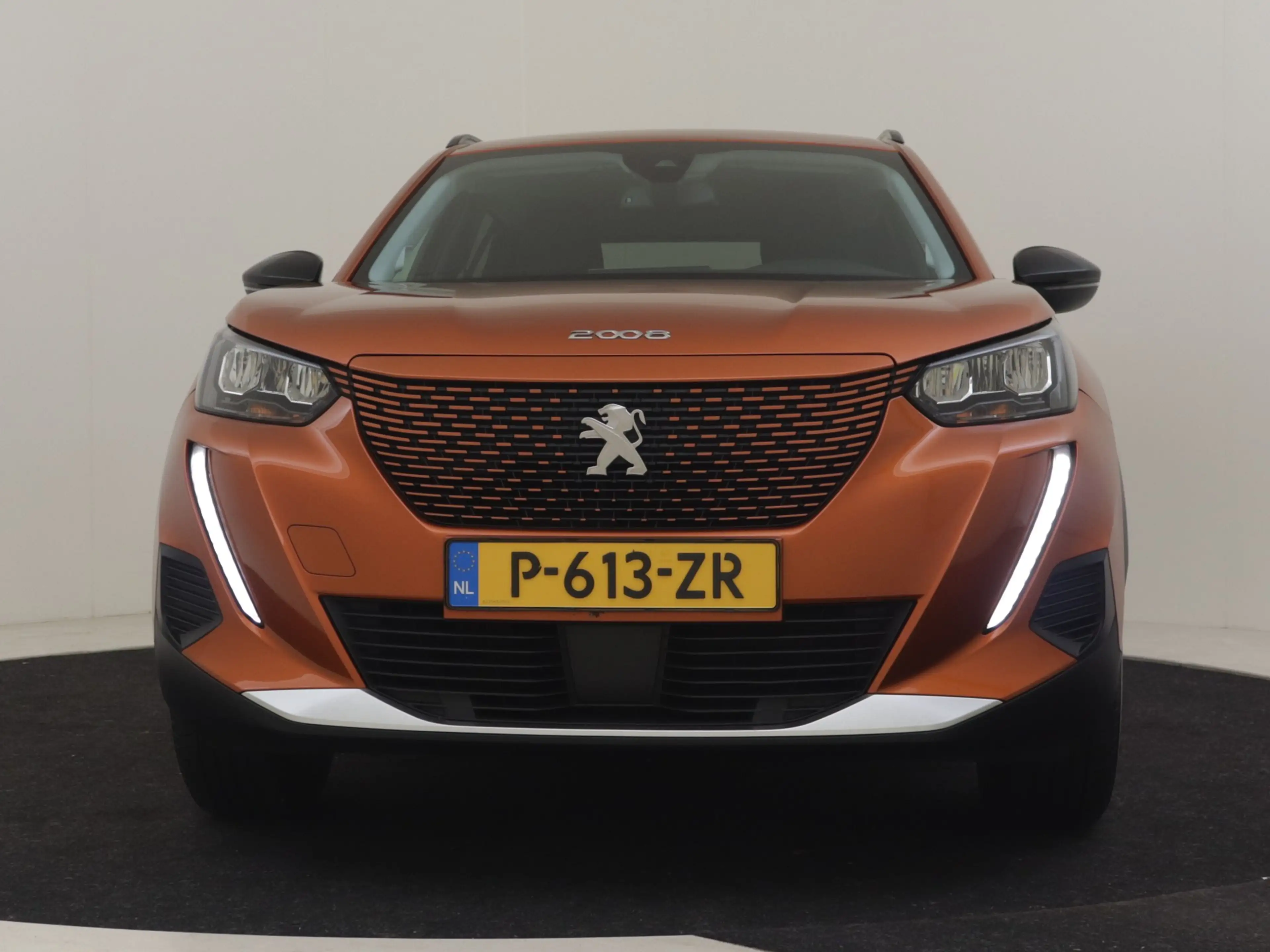 Peugeot e-2008 EV Allure Pack 50 kWh 136PK | Achteruitrijcamera | — photo 25