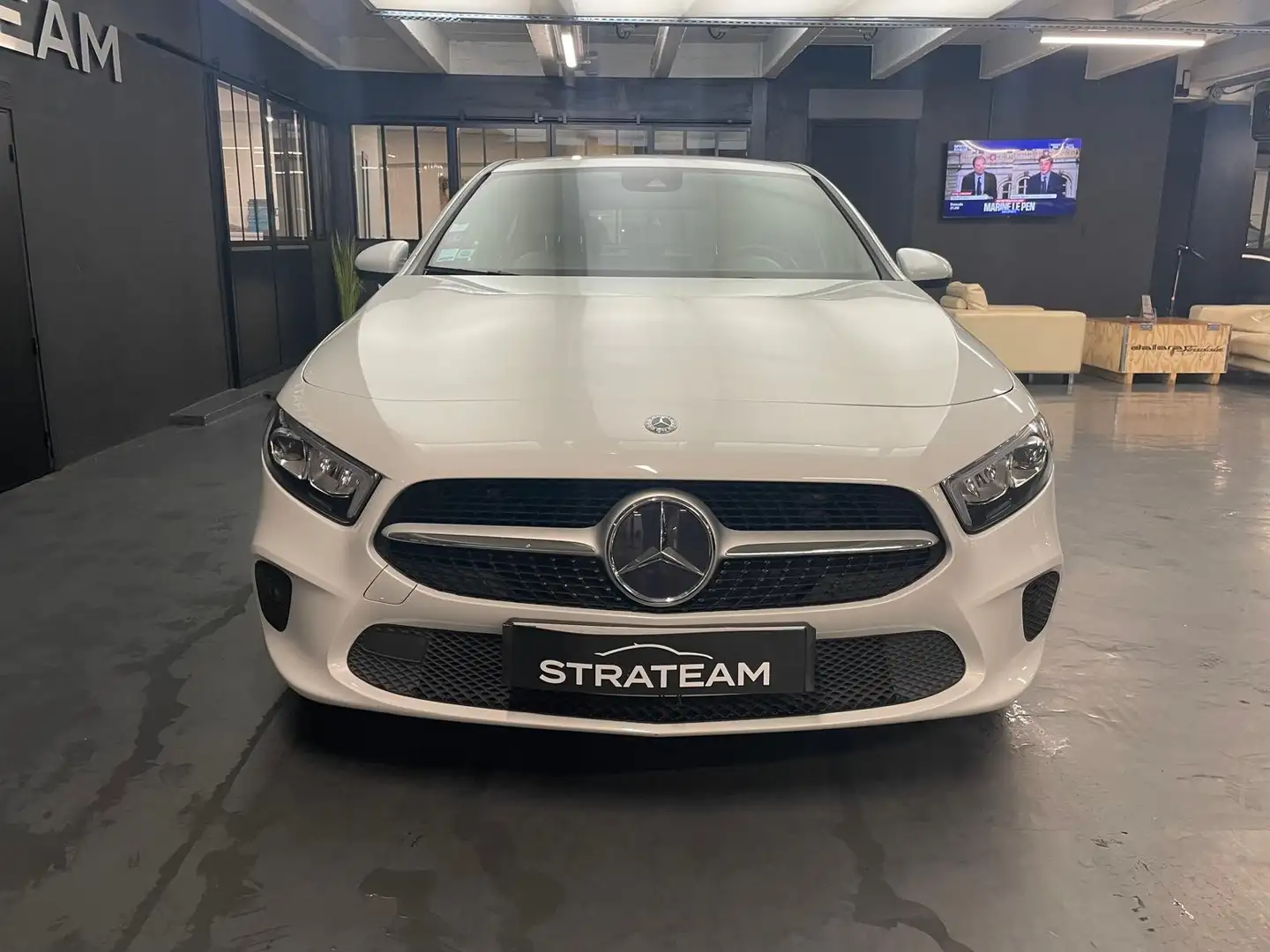 Mercedes-Benz A 200 A 200 BUSINESS LINE 7G-DCT 163CV Weiß - 2