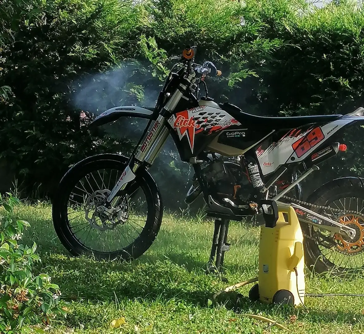 KTM 125 EXC Six Days Negro - 1