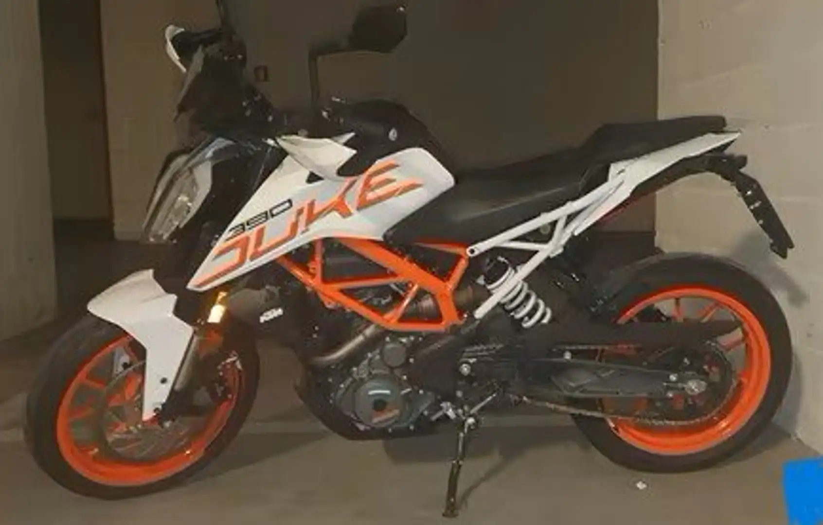 KTM 390 Duke ABS Arancione - 1