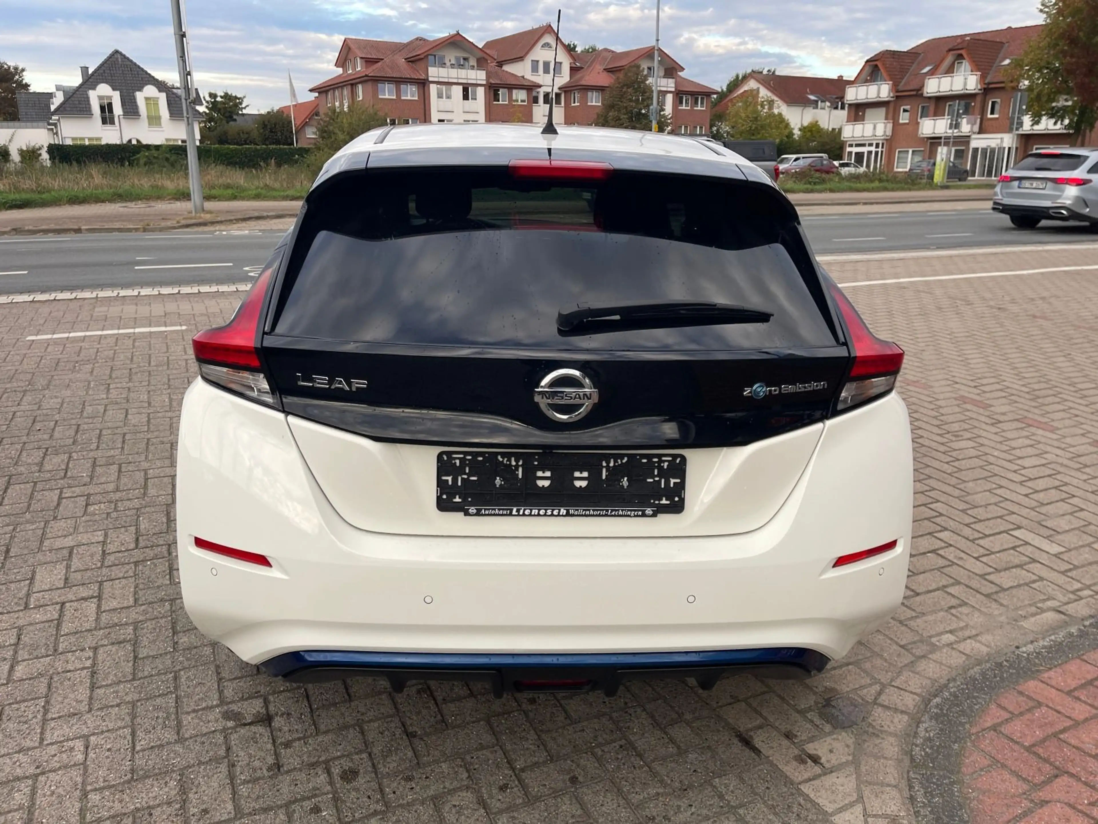 Nissan Leaf N-Connecta 40 KW Kamera Klima Navi — photo 7