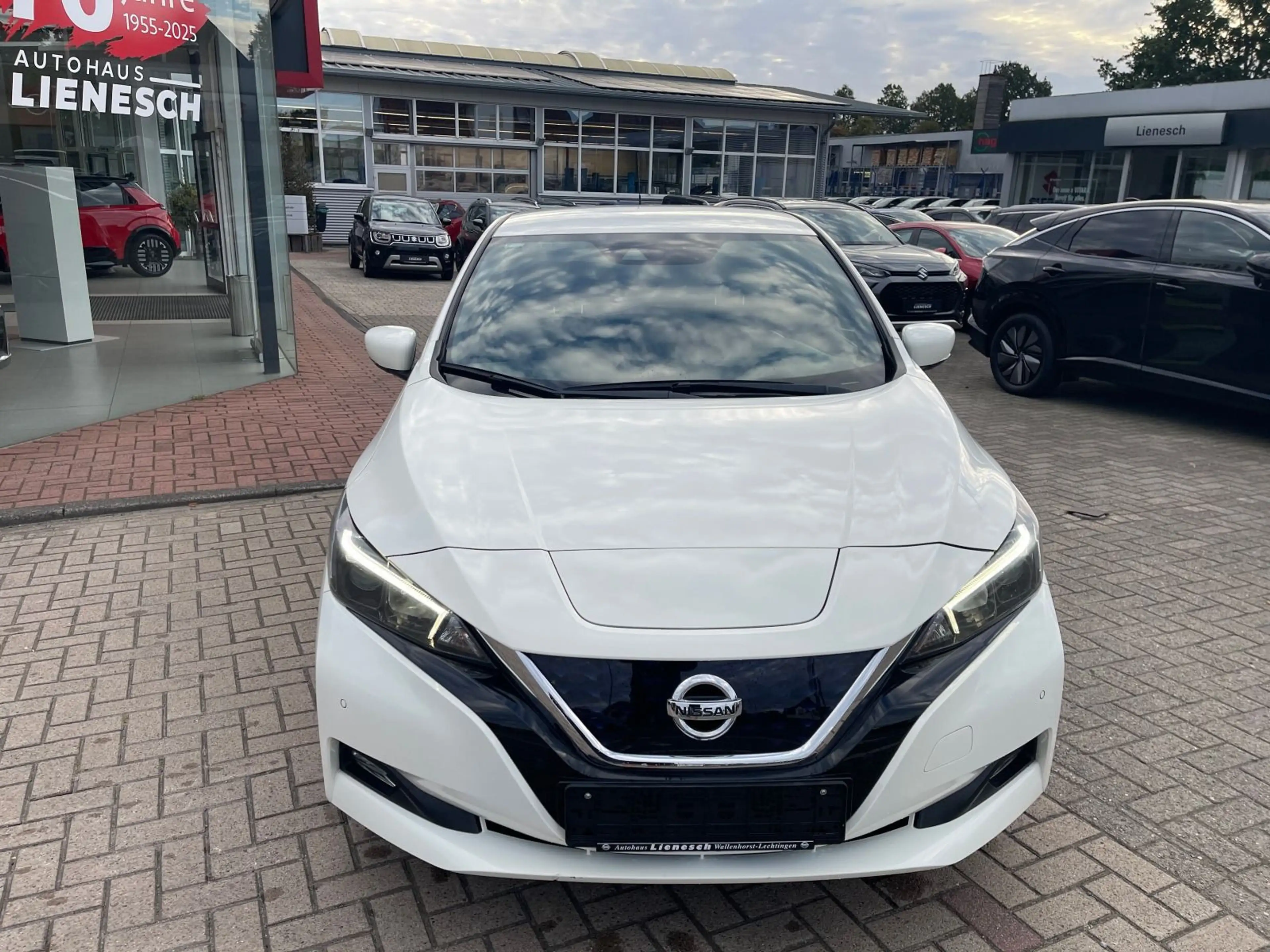 Nissan Leaf N-Connecta 40 KW Kamera Klima Navi — photo 3