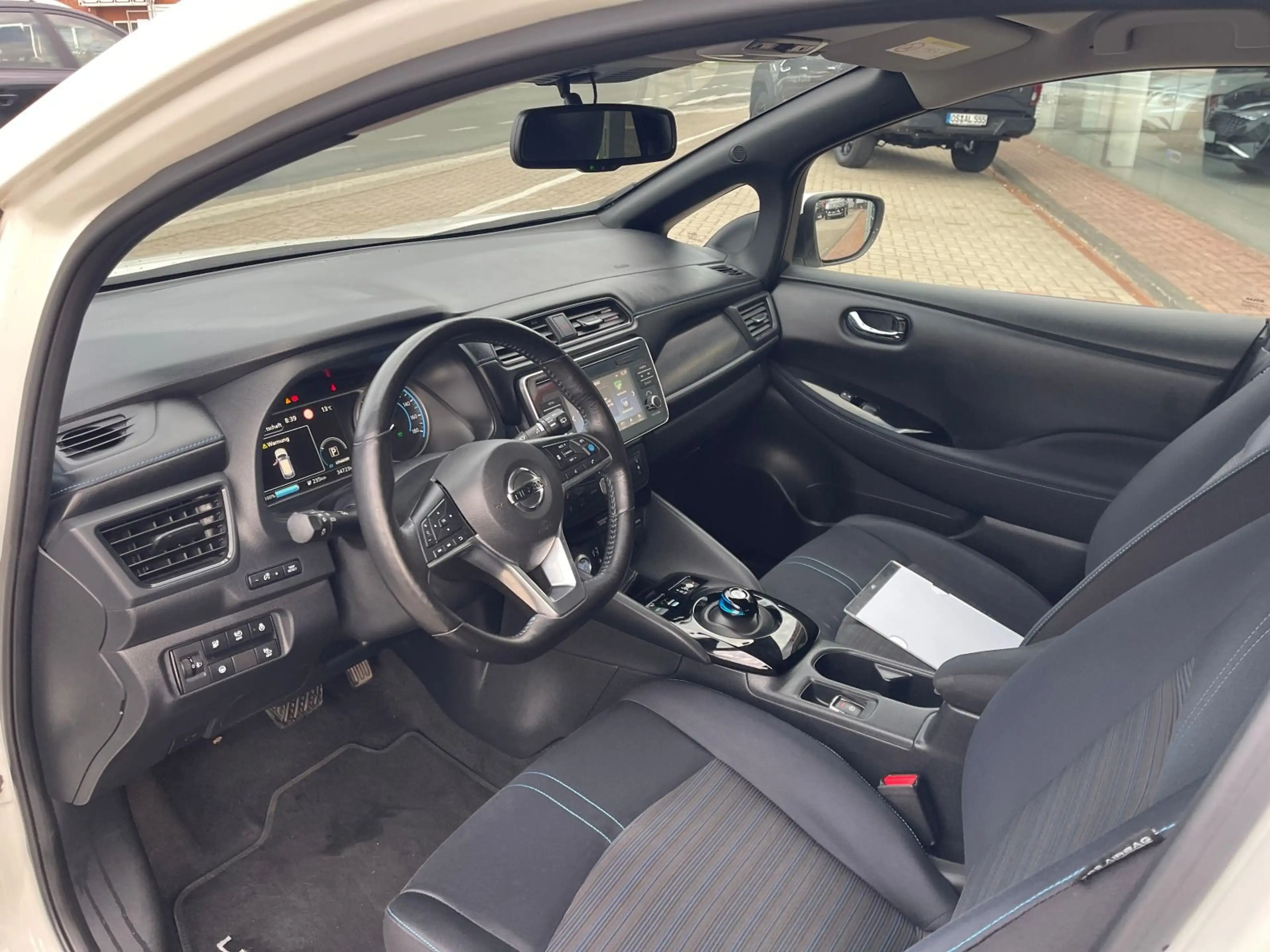 Nissan Leaf N-Connecta 40 KW Kamera Klima Navi — photo 10