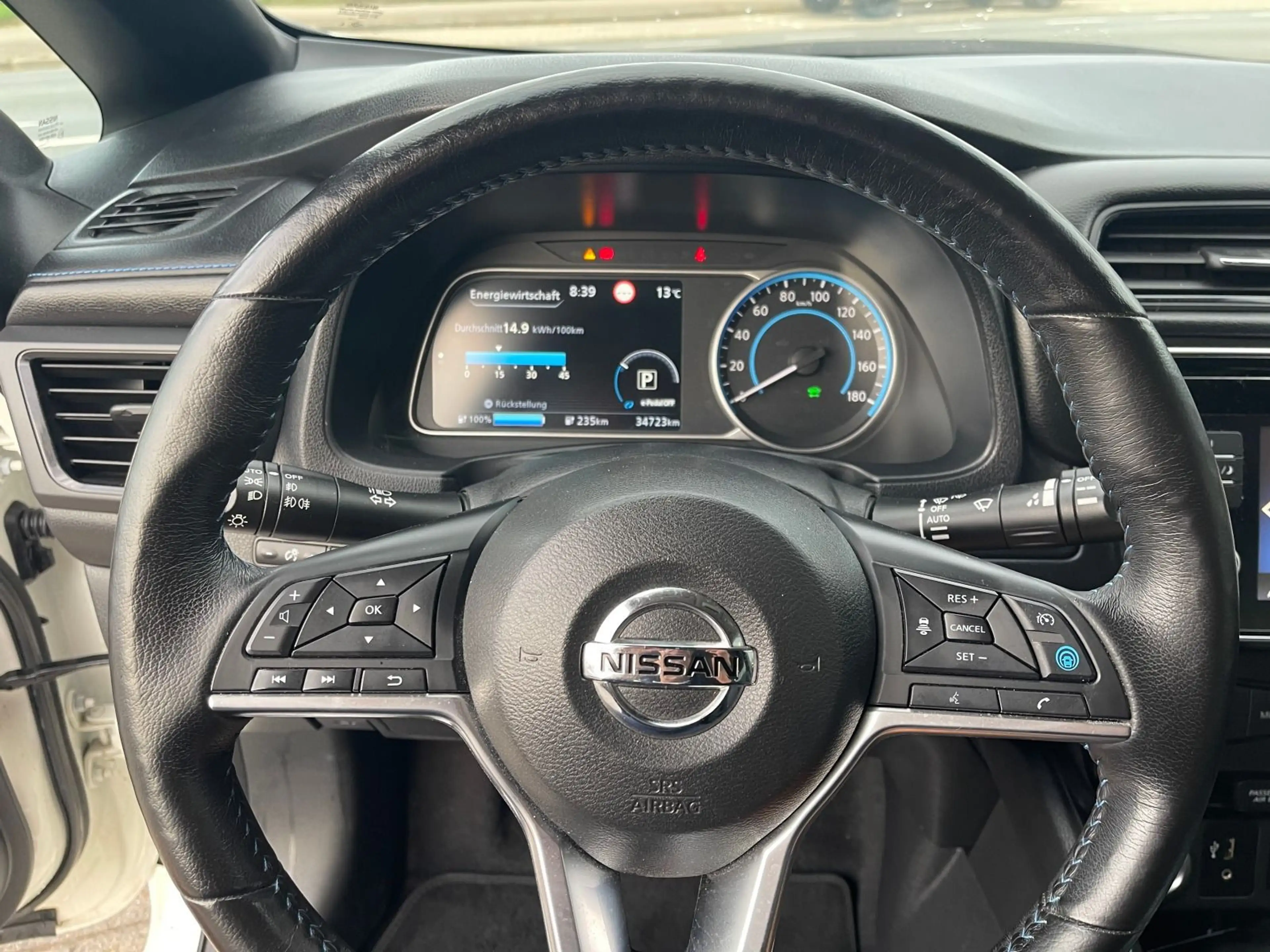 Nissan Leaf N-Connecta 40 KW Kamera Klima Navi — photo 14
