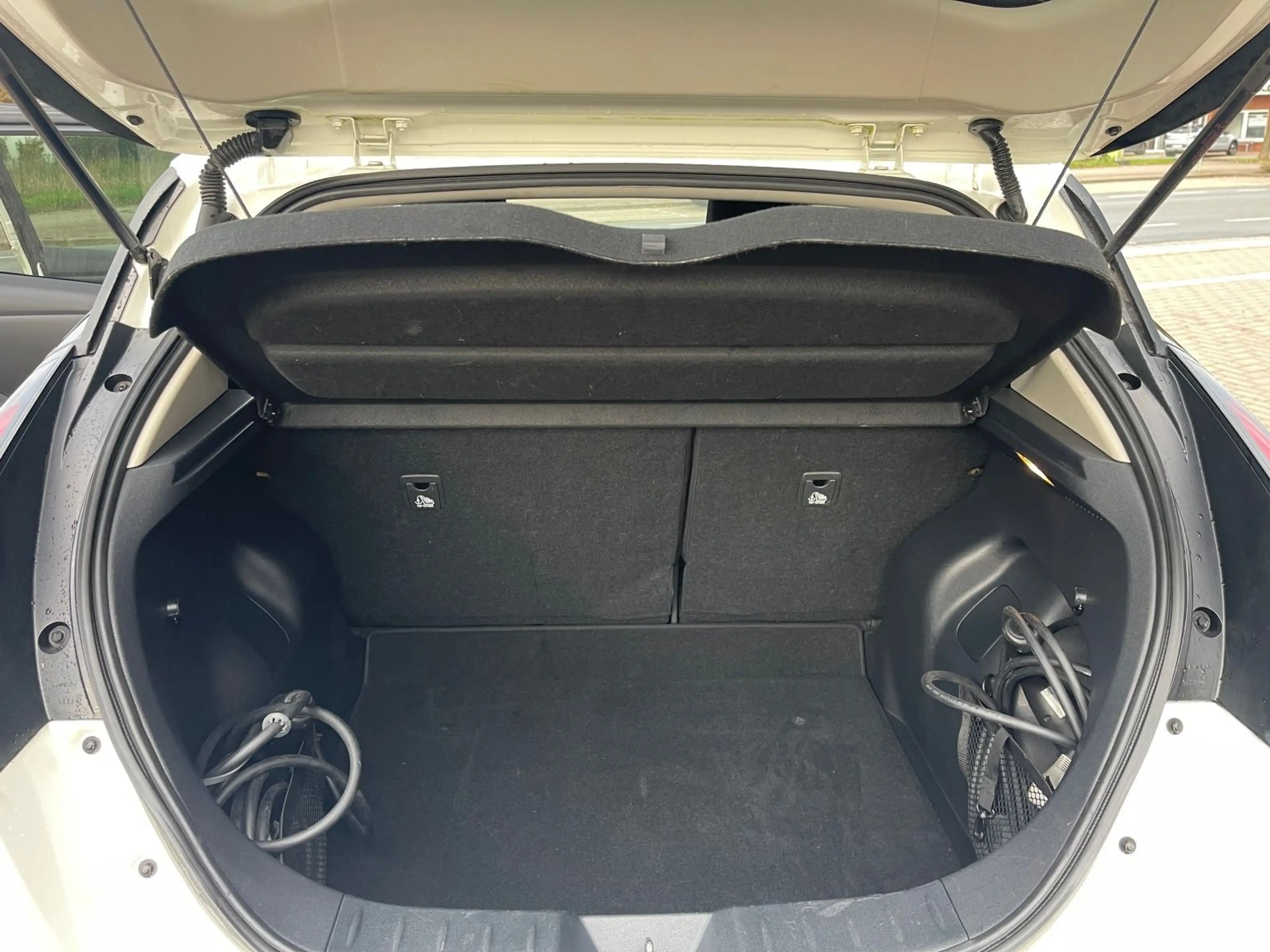 Nissan Leaf N-Connecta 40 KW Kamera Klima Navi — photo 12