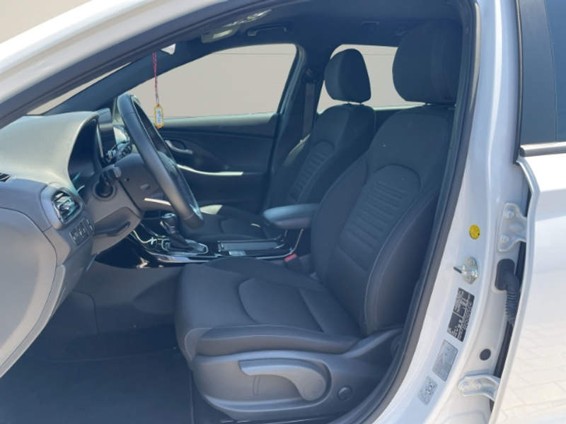 Hyundai i30 Kombi CW Advantage 1.0 Automatik - Sitzheizung - L — photo 10