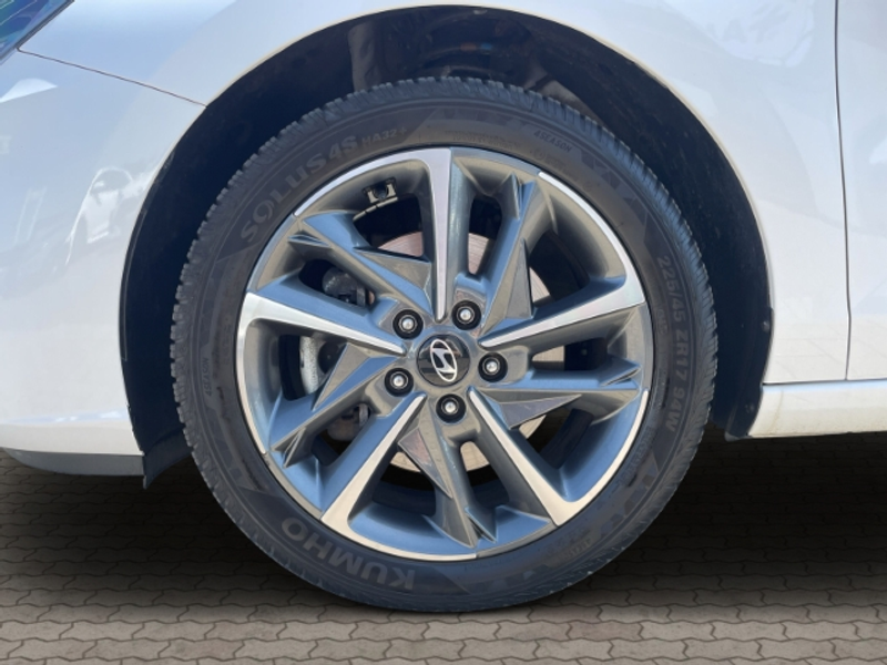 Hyundai i30 Kombi CW Advantage 1.0 Automatik - Sitzheizung - L — photo 7