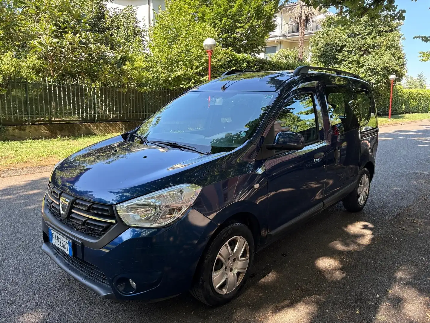 Dacia Dokker 1.5 dCi 8V 90CV Start&Stop Lauréate Blu/Azzurro - 1